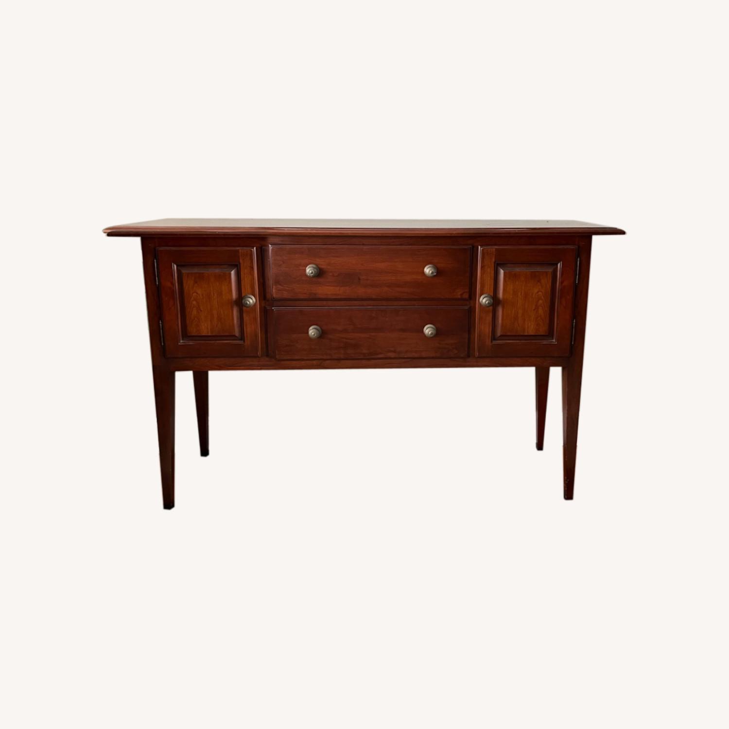 Thomasville Furniture Console/ Buffet/ Entryway AptDeco