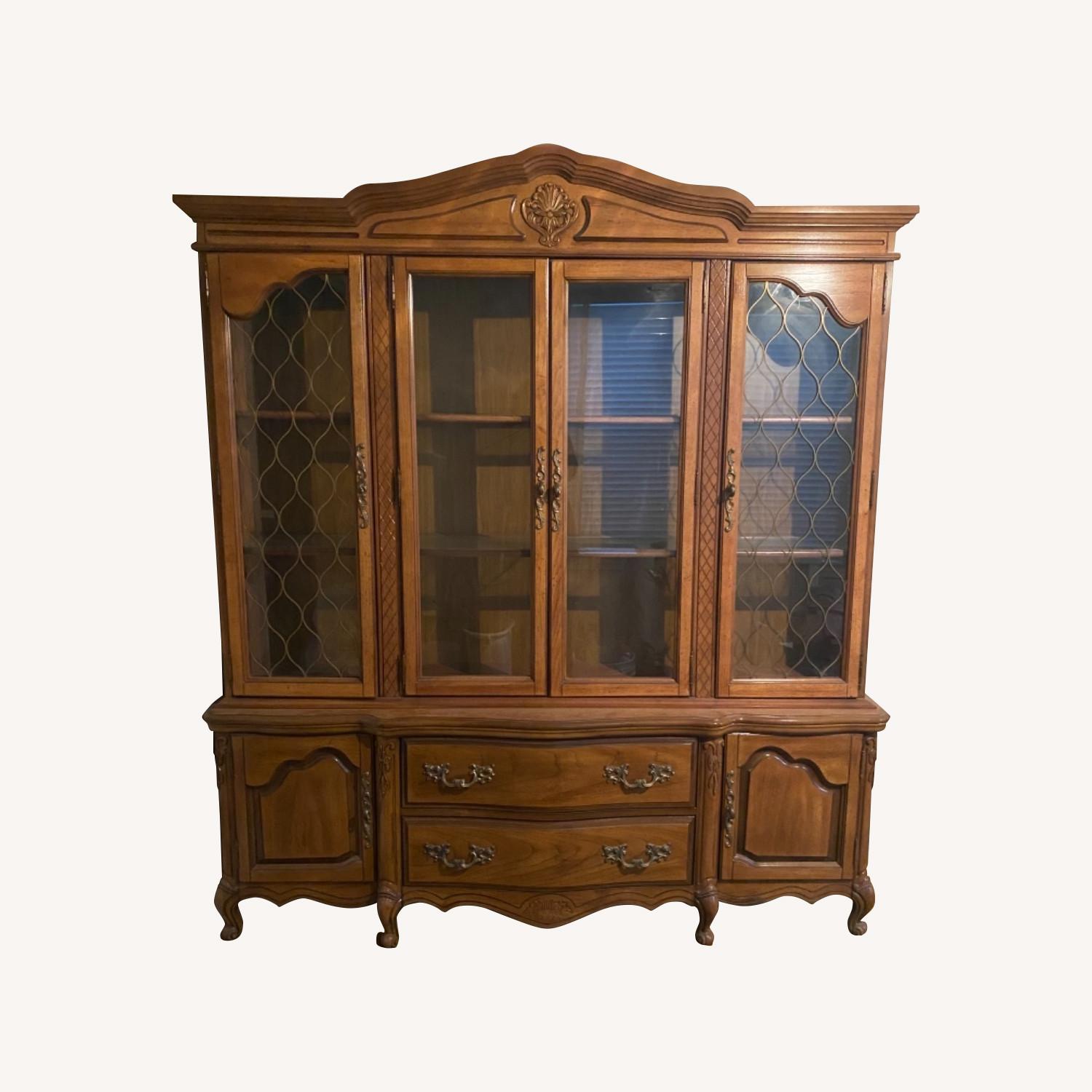 Traditional Walnut China AptDeco