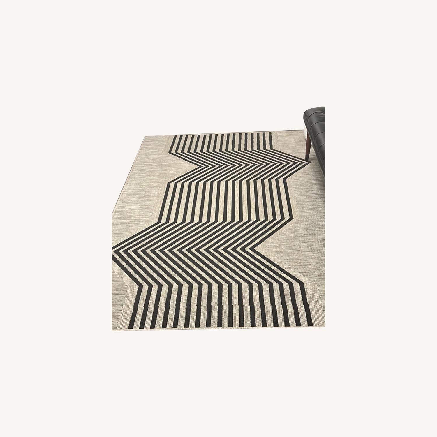 CB2 Mod Geometric Indoor/Outdoor Rug AptDeco
