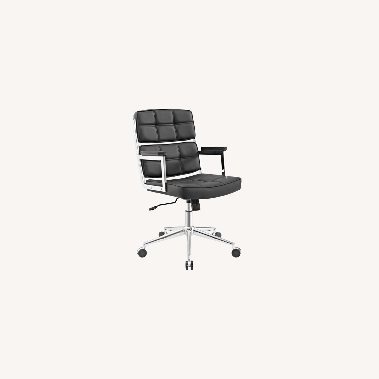 Office Chair In Black Dense Foam Padding Finish AptDeco