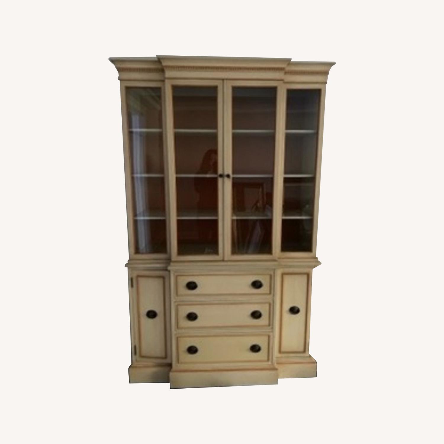 Hutch Vintage Mid Century Modern AptDeco