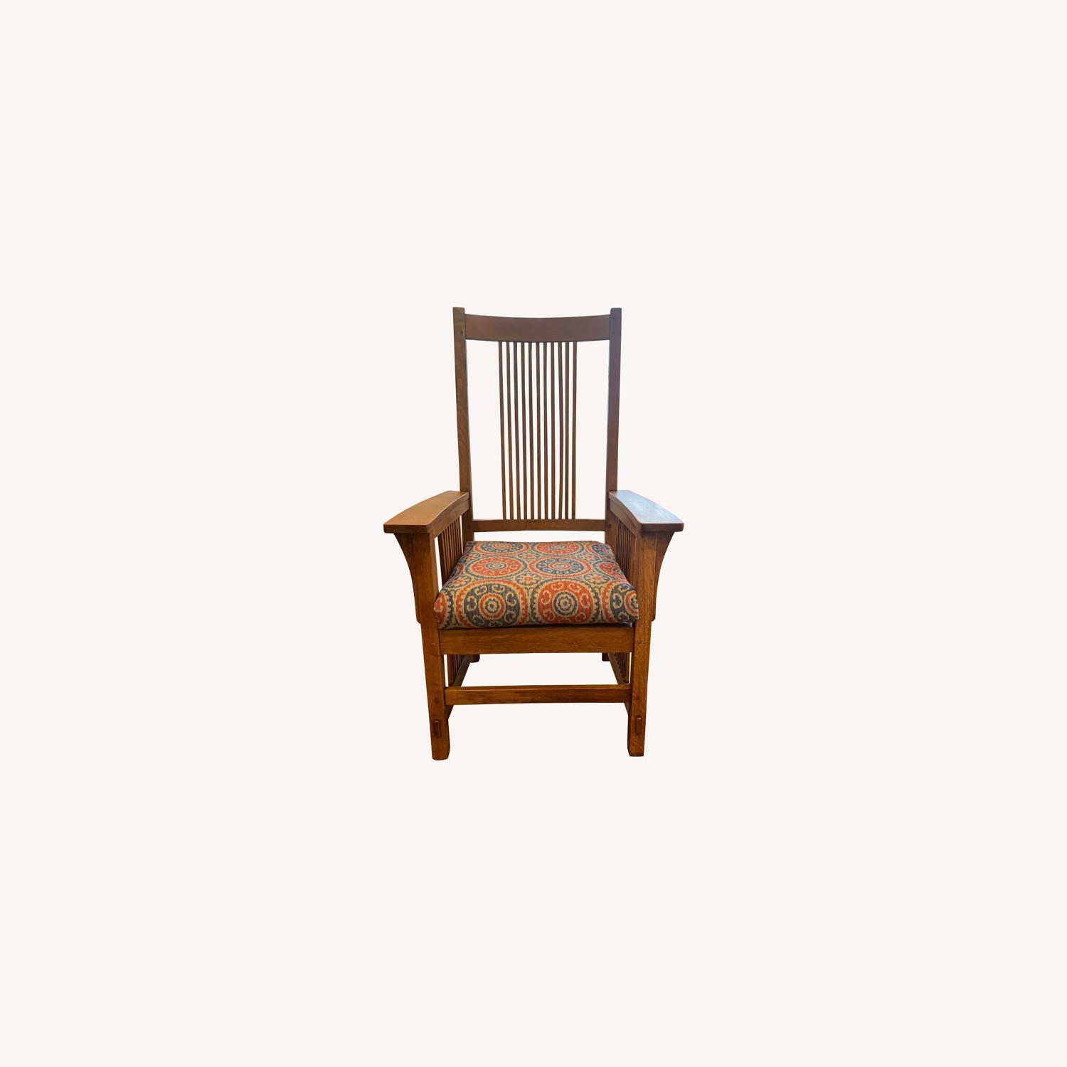 Stickley/Audi&Co. Mission Dining Chair with Arms AptDeco