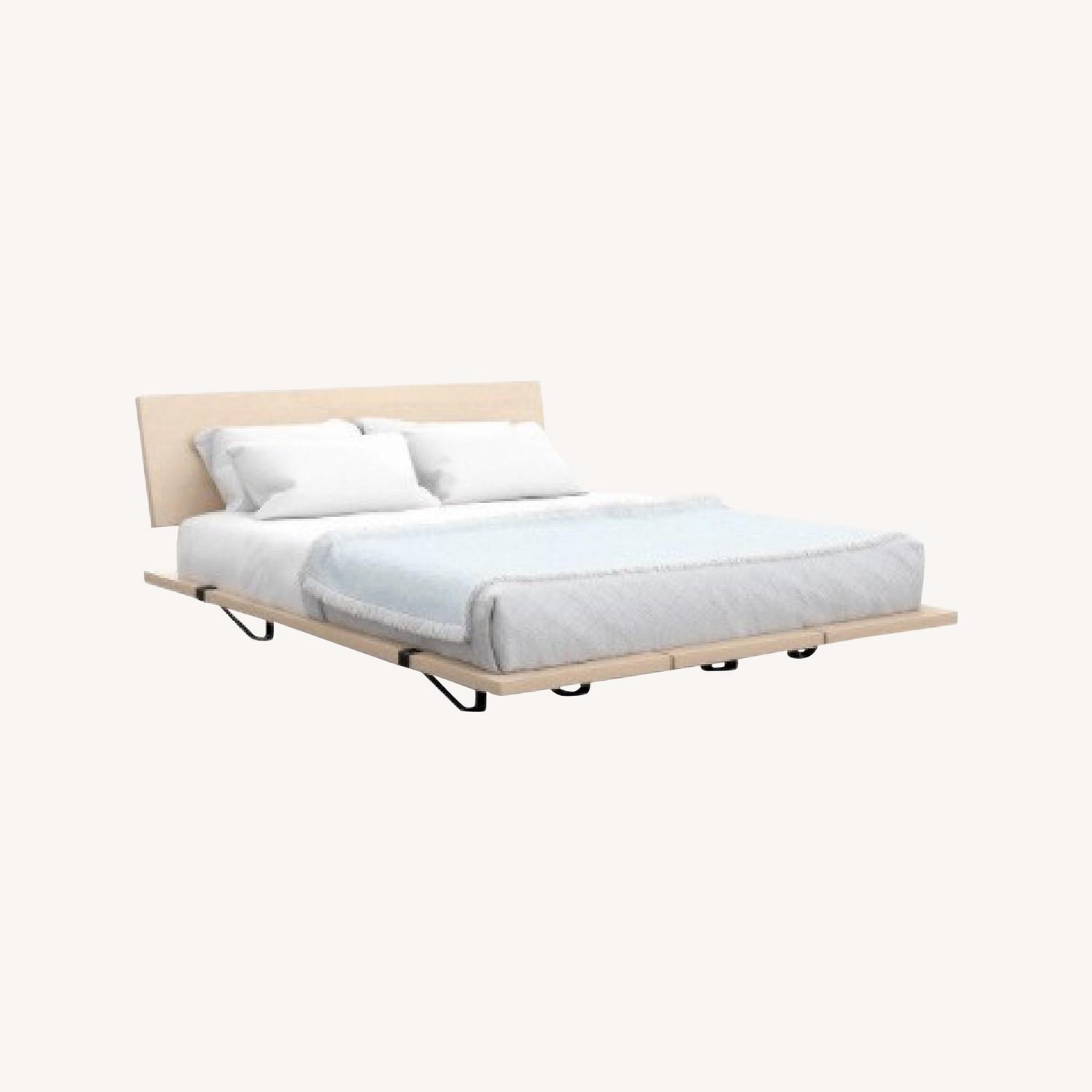 Floyd Bed Queen Birch - image-0