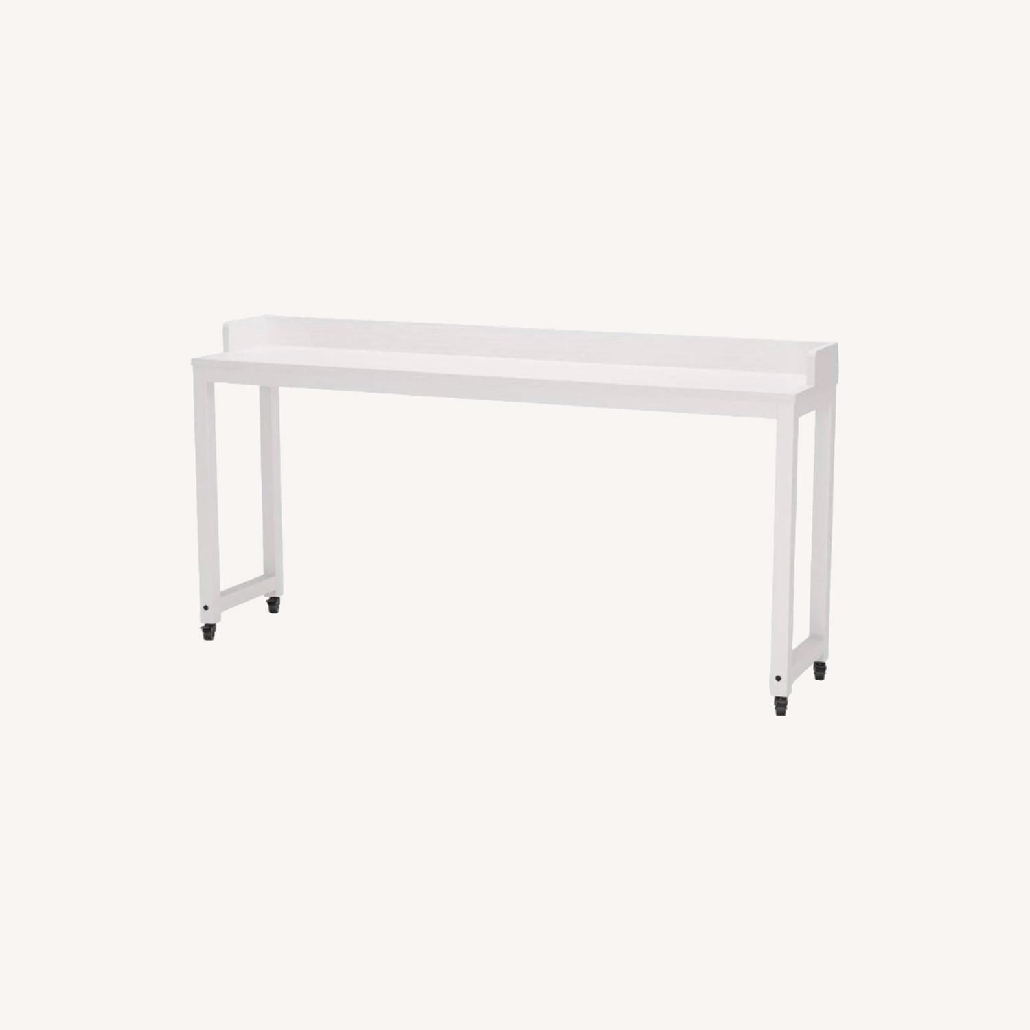 Table on Wheels - image-0