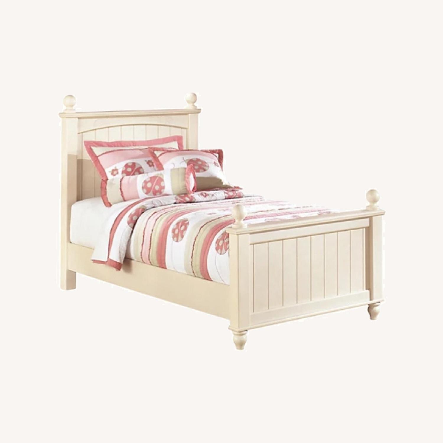 Ashley Cottage Retreat Twin Bed - AptDeco