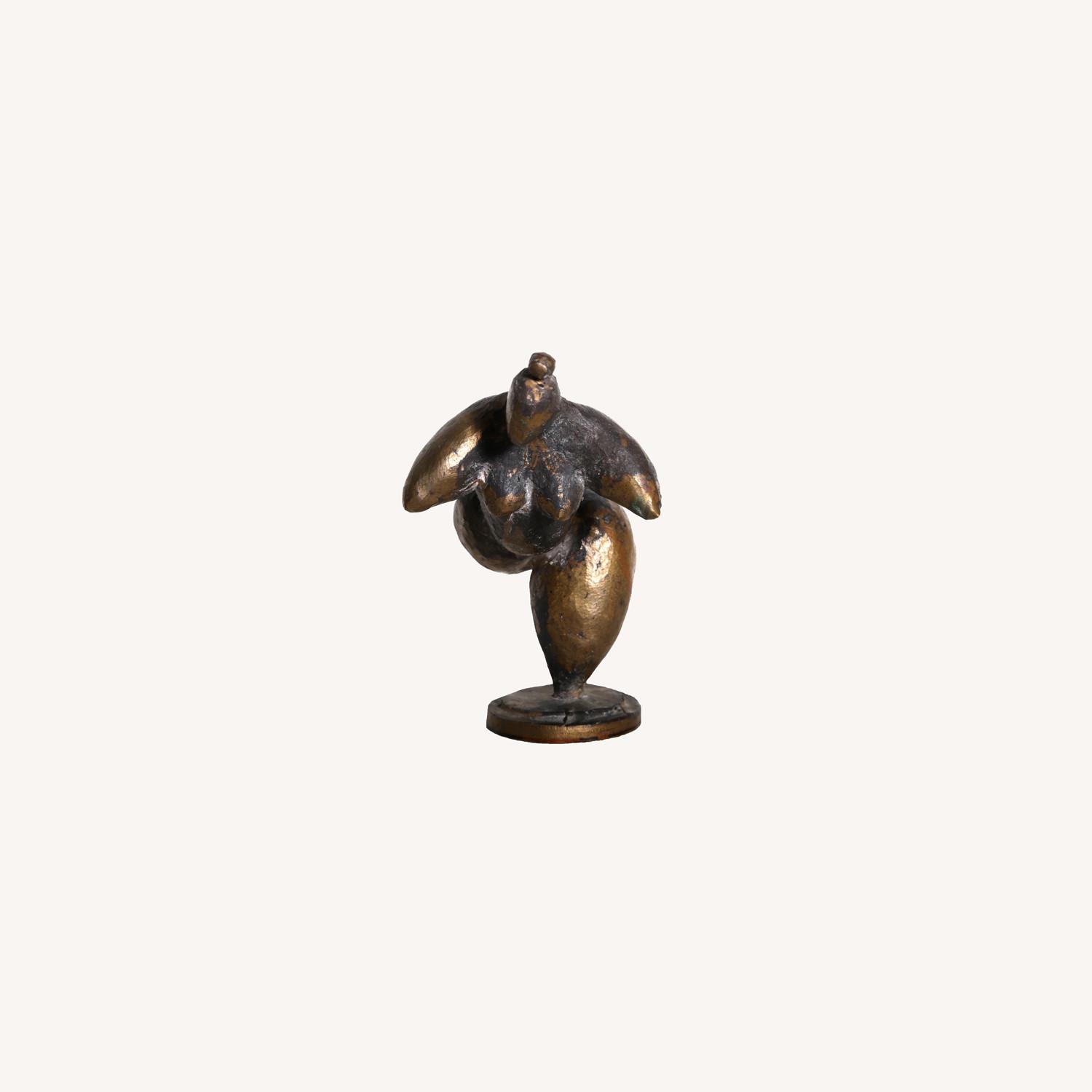 Tall Rounded Figure Rounded Female Figure - AptDeco