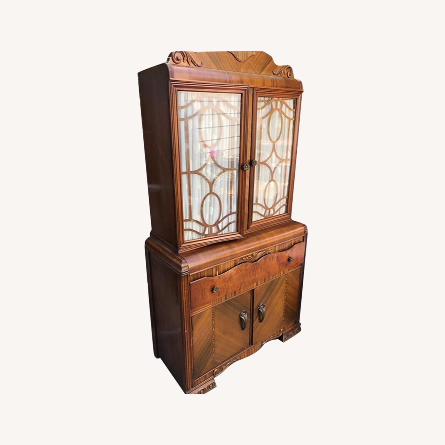 Lovely Art Deco Waterfall AptDeco