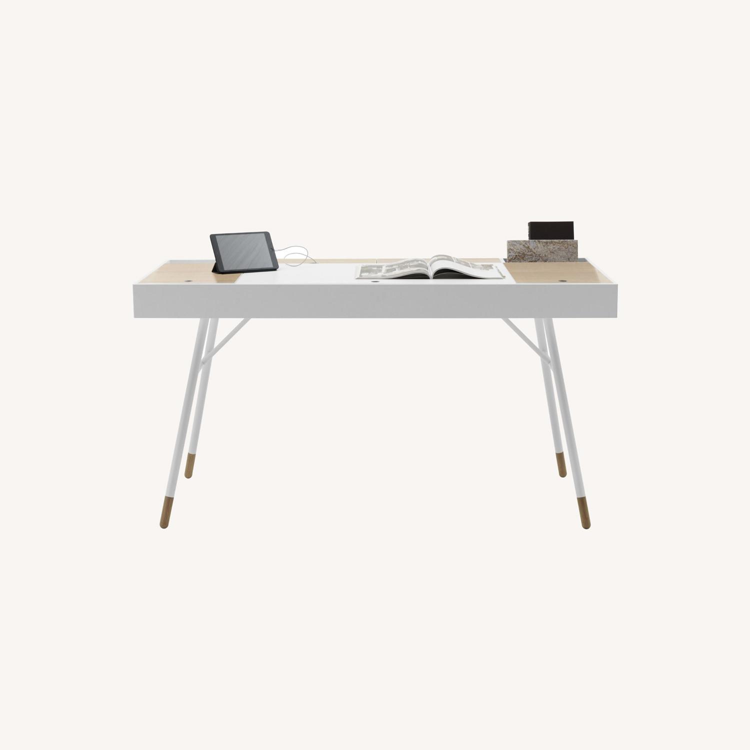 BoConcept デスク 1601494_PNG-Web 72dpi.png