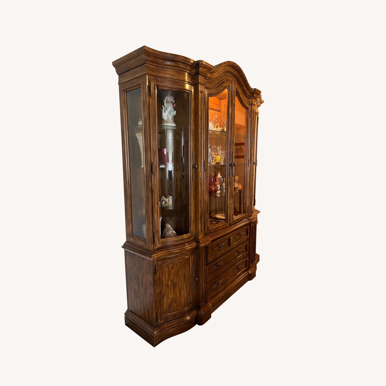 Ethan Allen China Cabinet - AptDeco