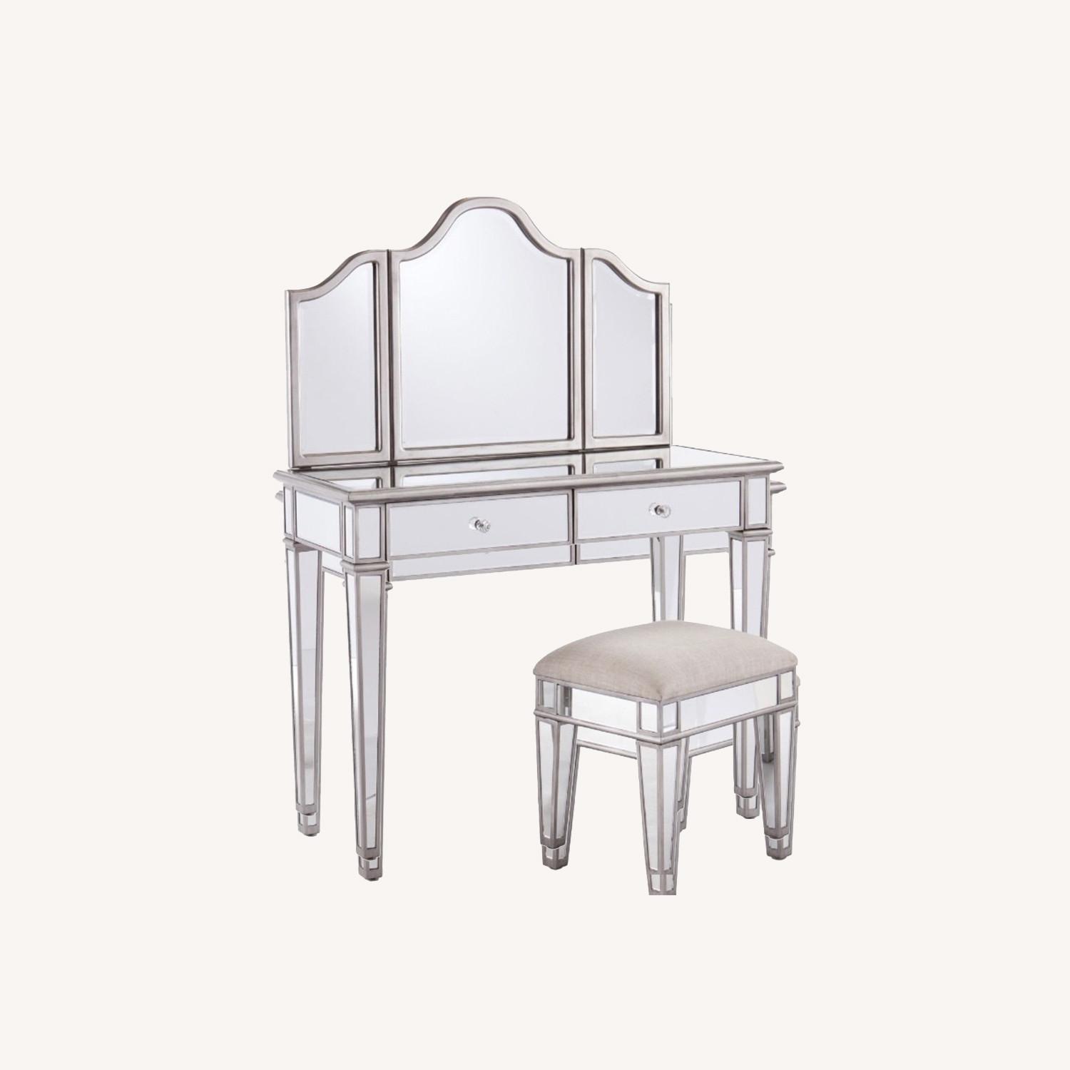 Mirrored Vanity Set - image-0
