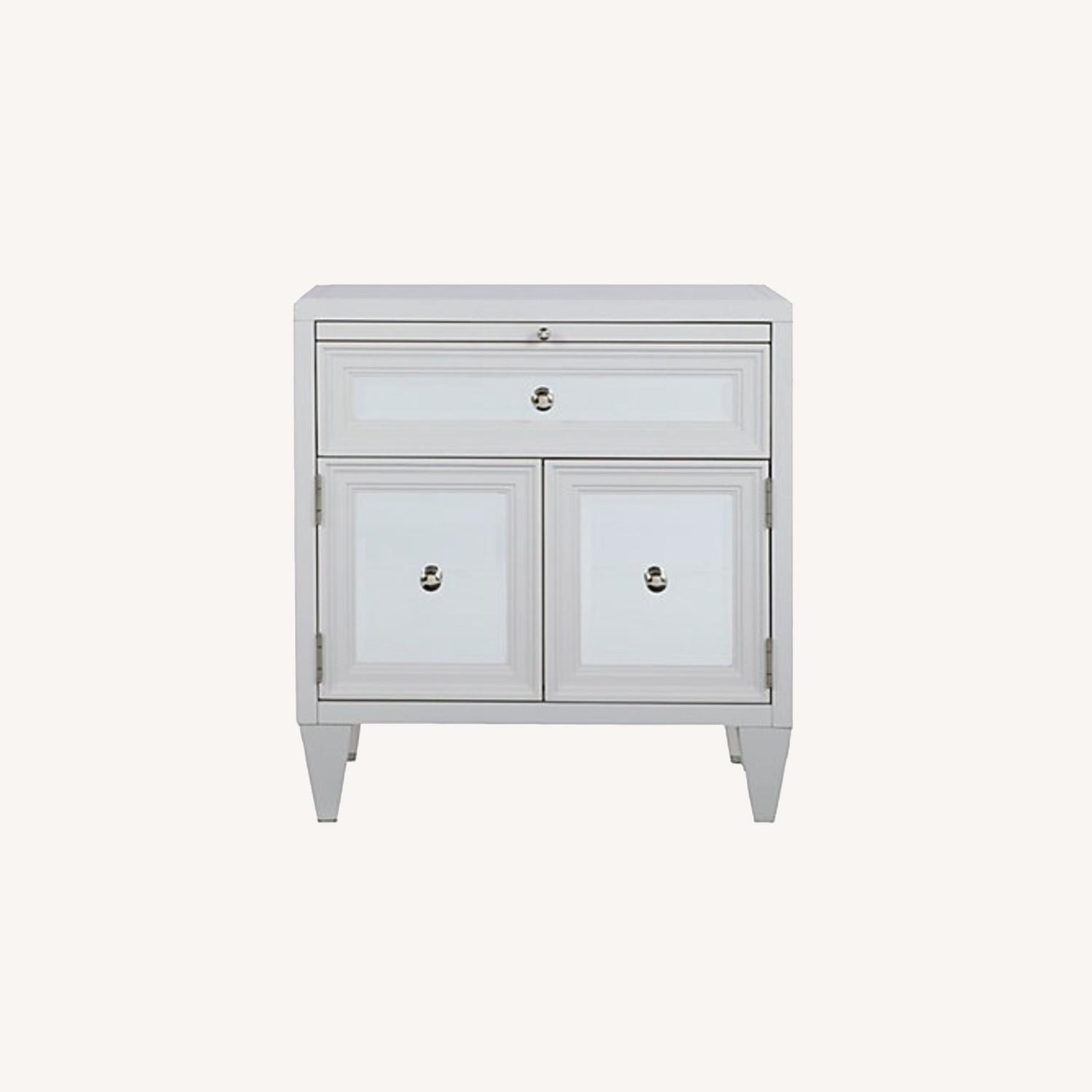 White Mirrored Nightstand (Set of 2) AptDeco