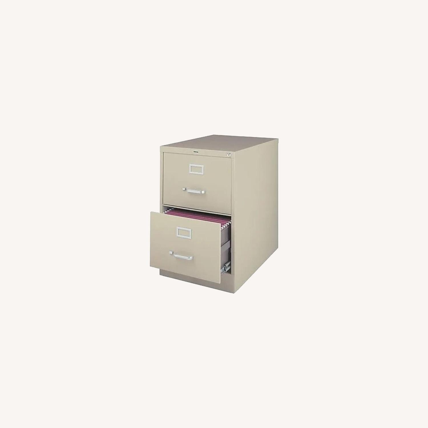 Staples File w Keys AptDeco