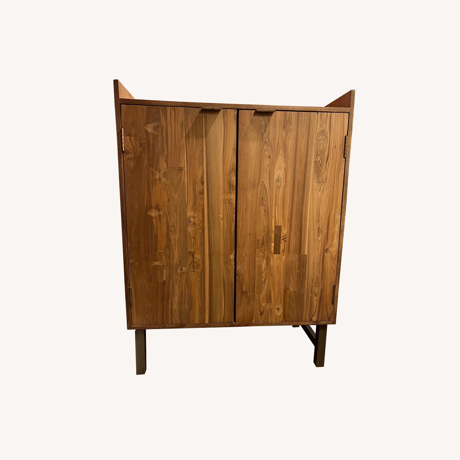 Crate and Barrel Cantina AptDeco