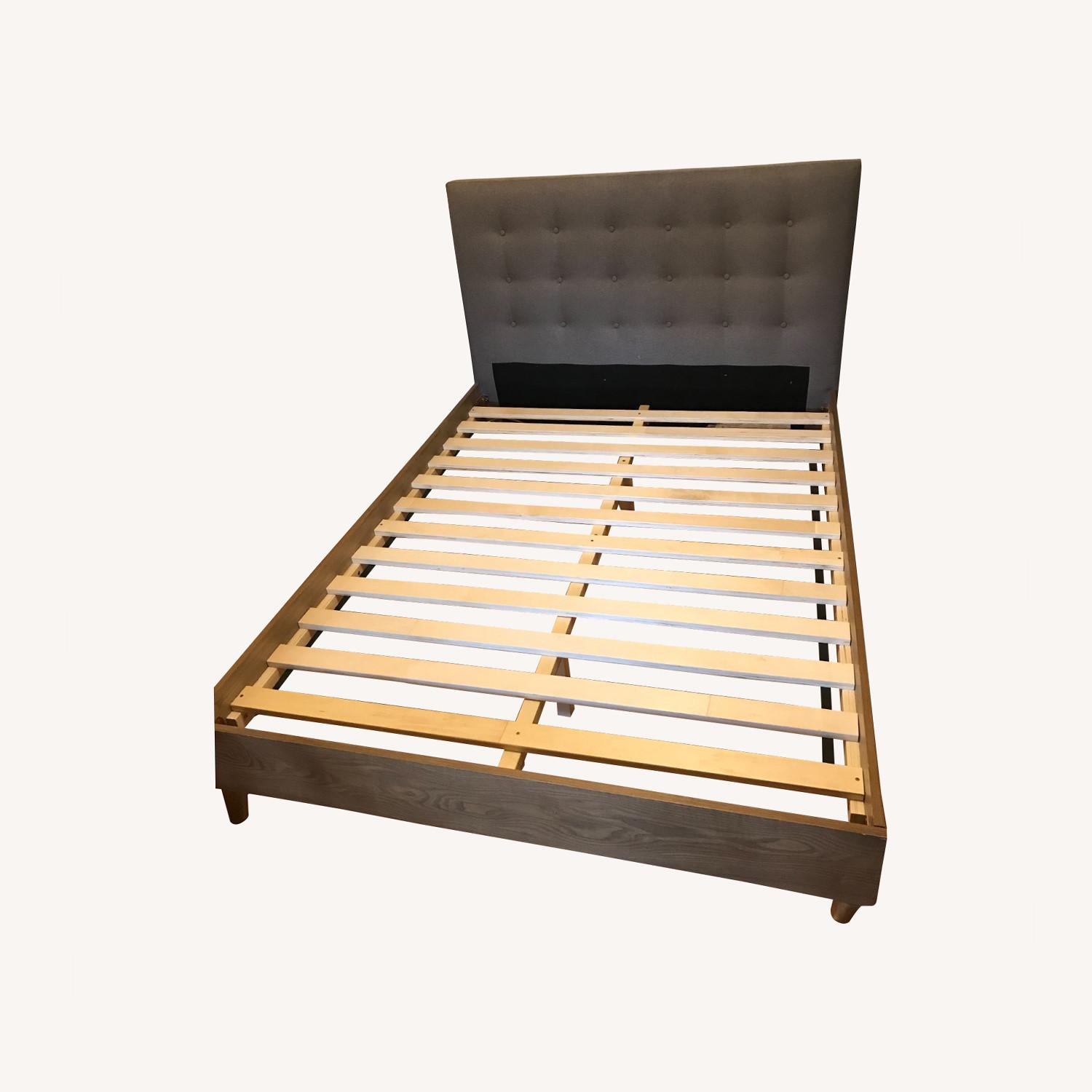 Tufted Solid Wood and Upholstered Platform Bed AptDeco