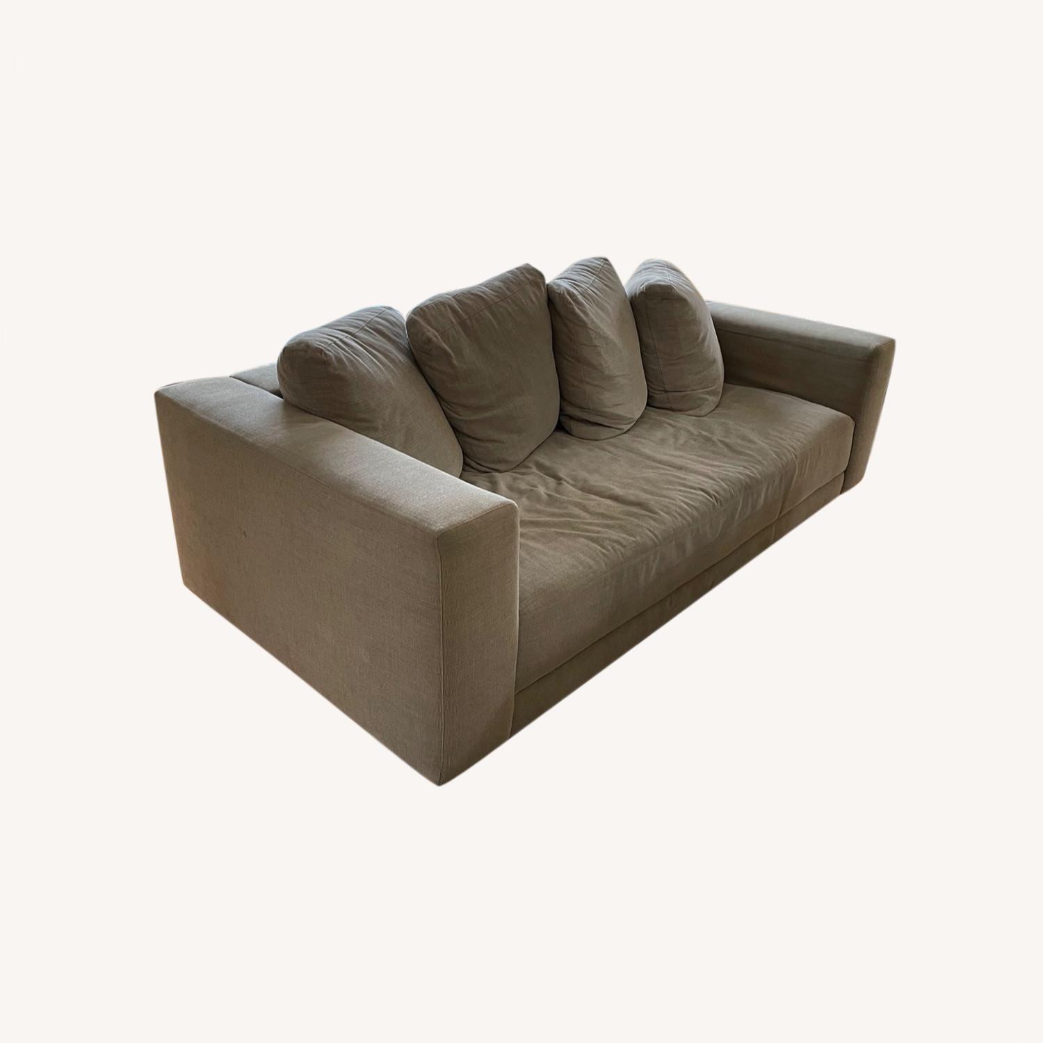 Room and Board Sala Sofa AptDeco