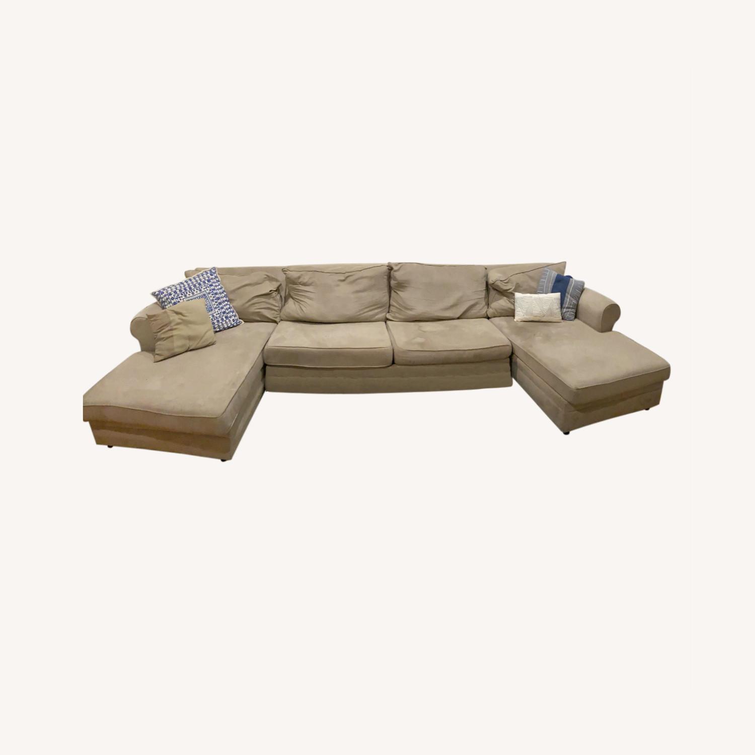 Comfy Wide Couch - image-0