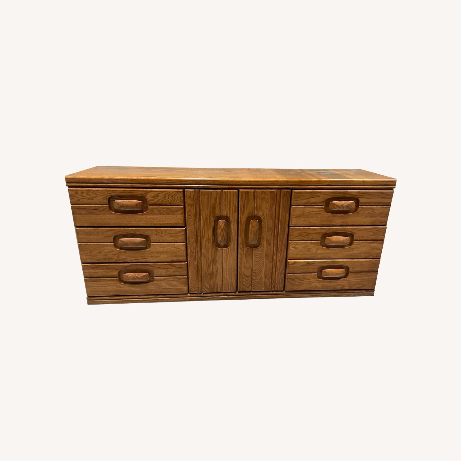 Palliser Vintage 1970s Dresser - image-0