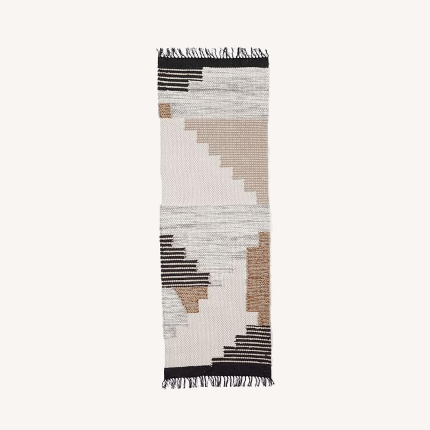 West Elm Colca Wool Rug, 2.5x7, Flax AptDeco