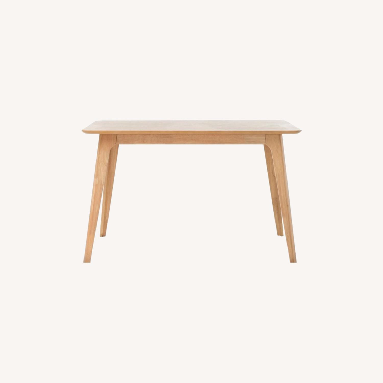 Modern Dining Table - AptDeco