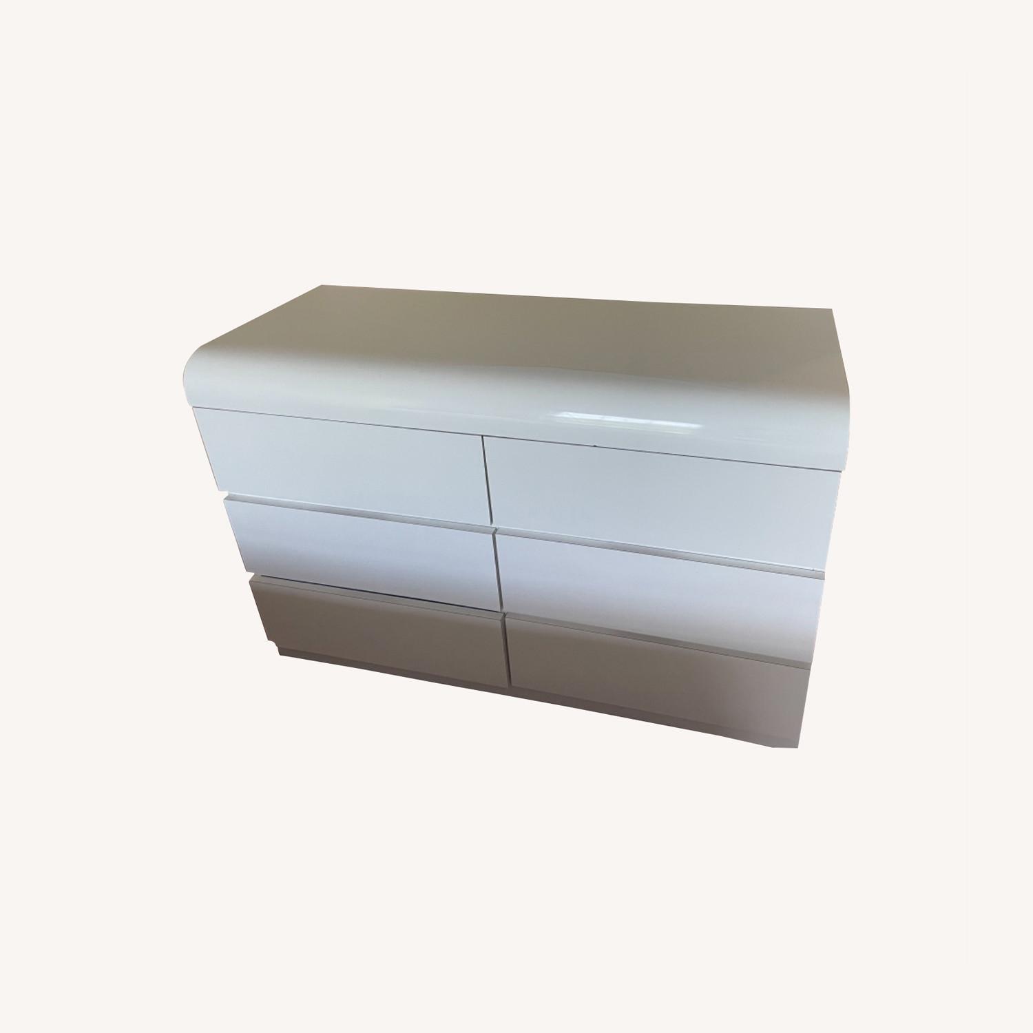 Formica Dresser - image-0