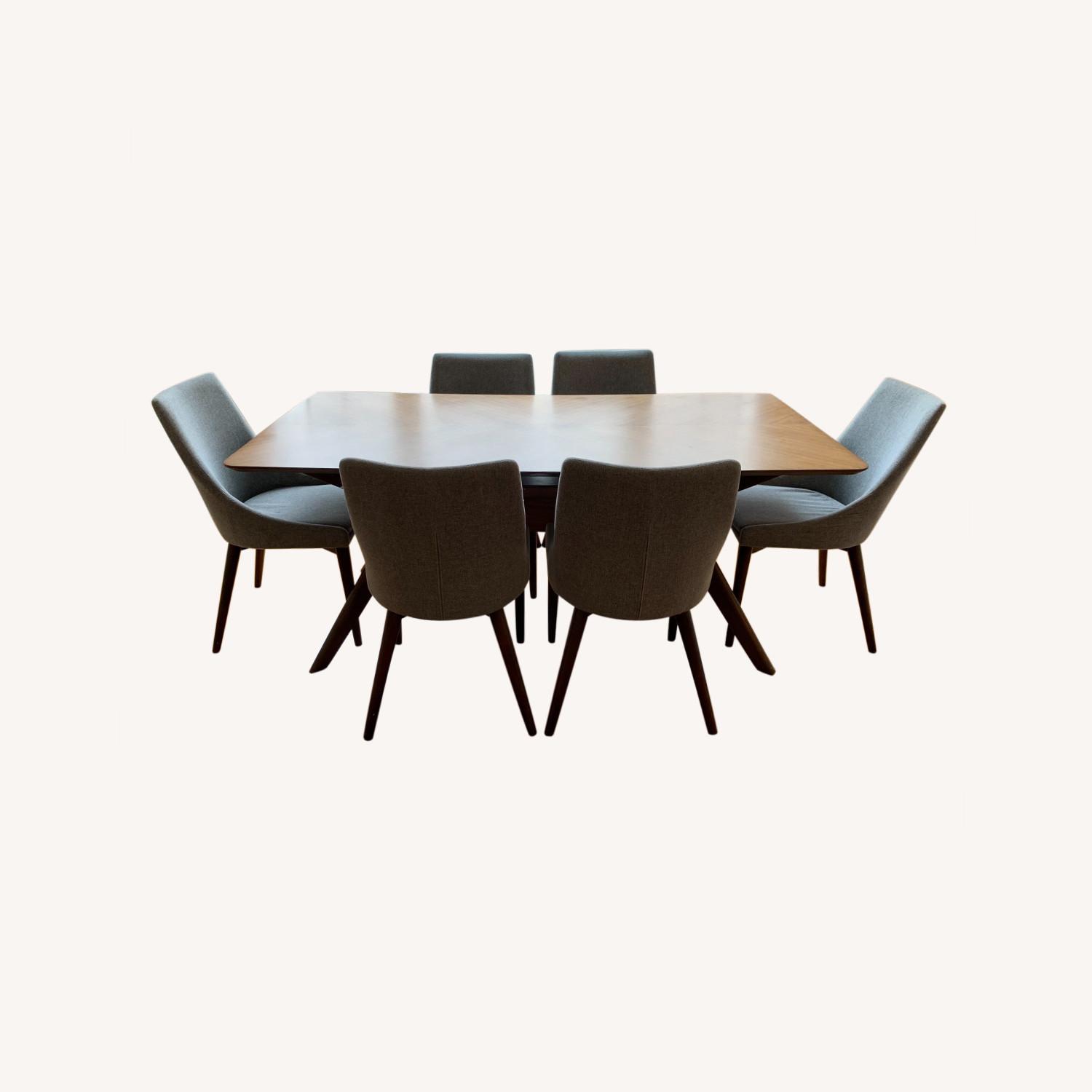 AllModern Dining Table and Chairs AptDeco