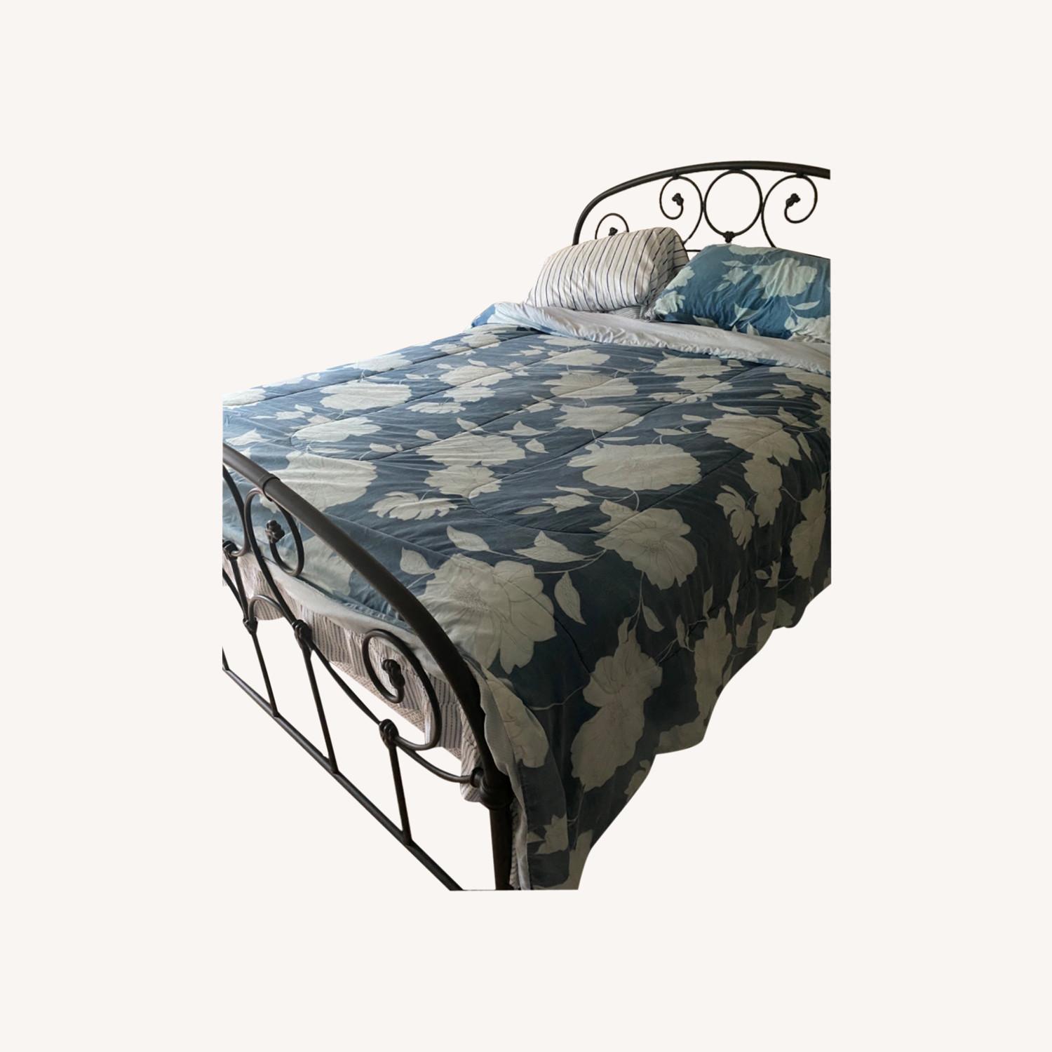 Raymour & Flanigan Queen Bed Frame AptDeco