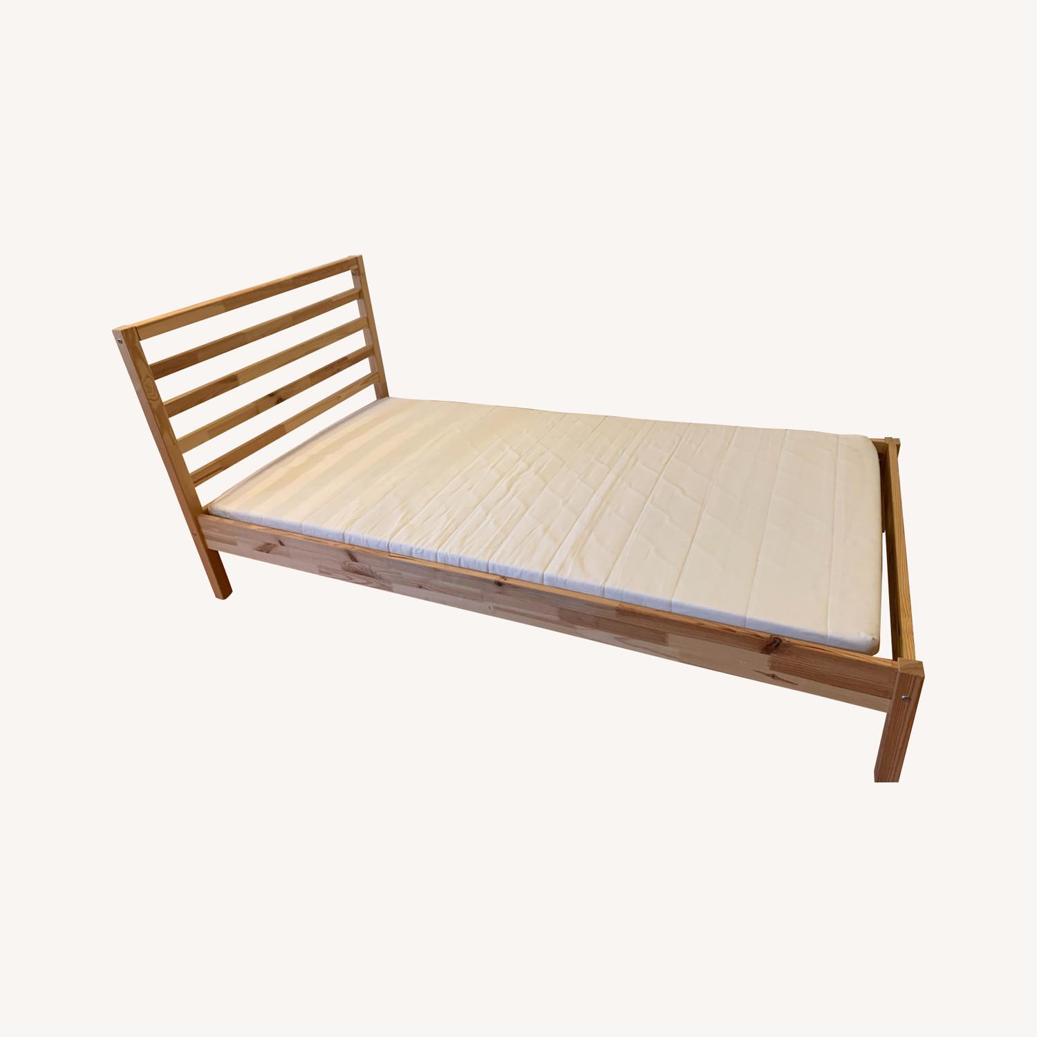 Twin Bed Natural PINE Wood - image-0