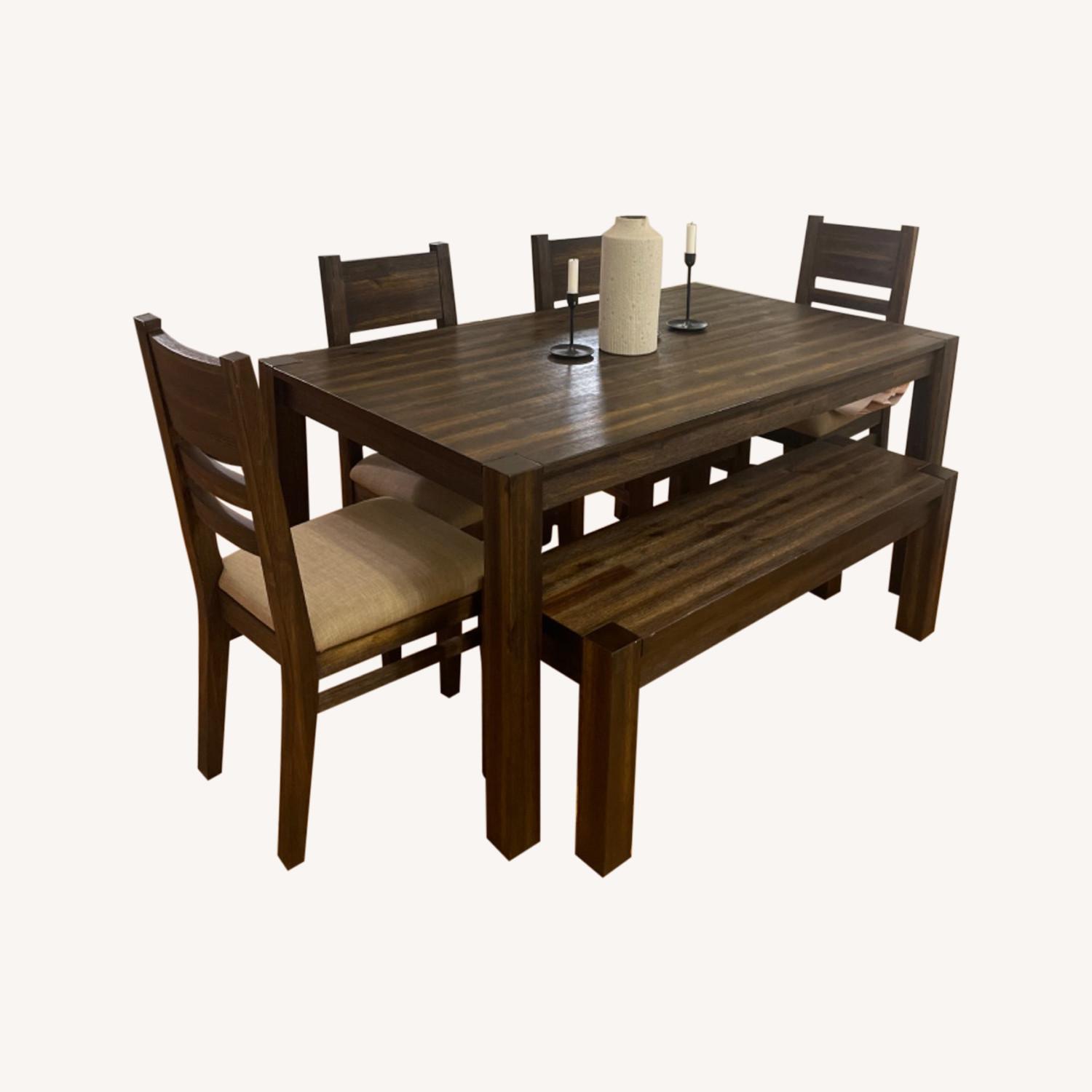 Avondale 6Pc. Dining Room Set AptDeco