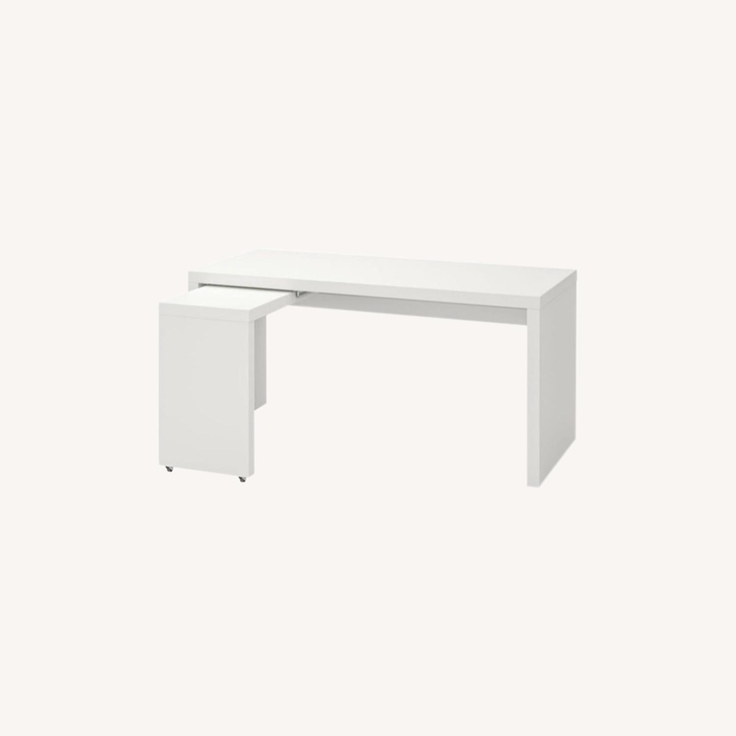 IKEA MALM Table AptDeco