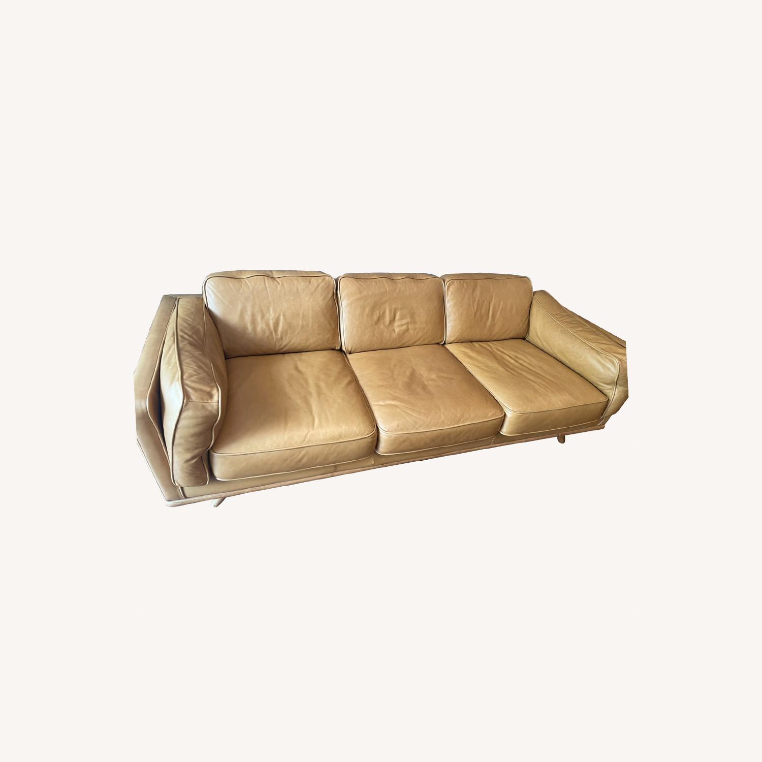 Article Couch - image-0