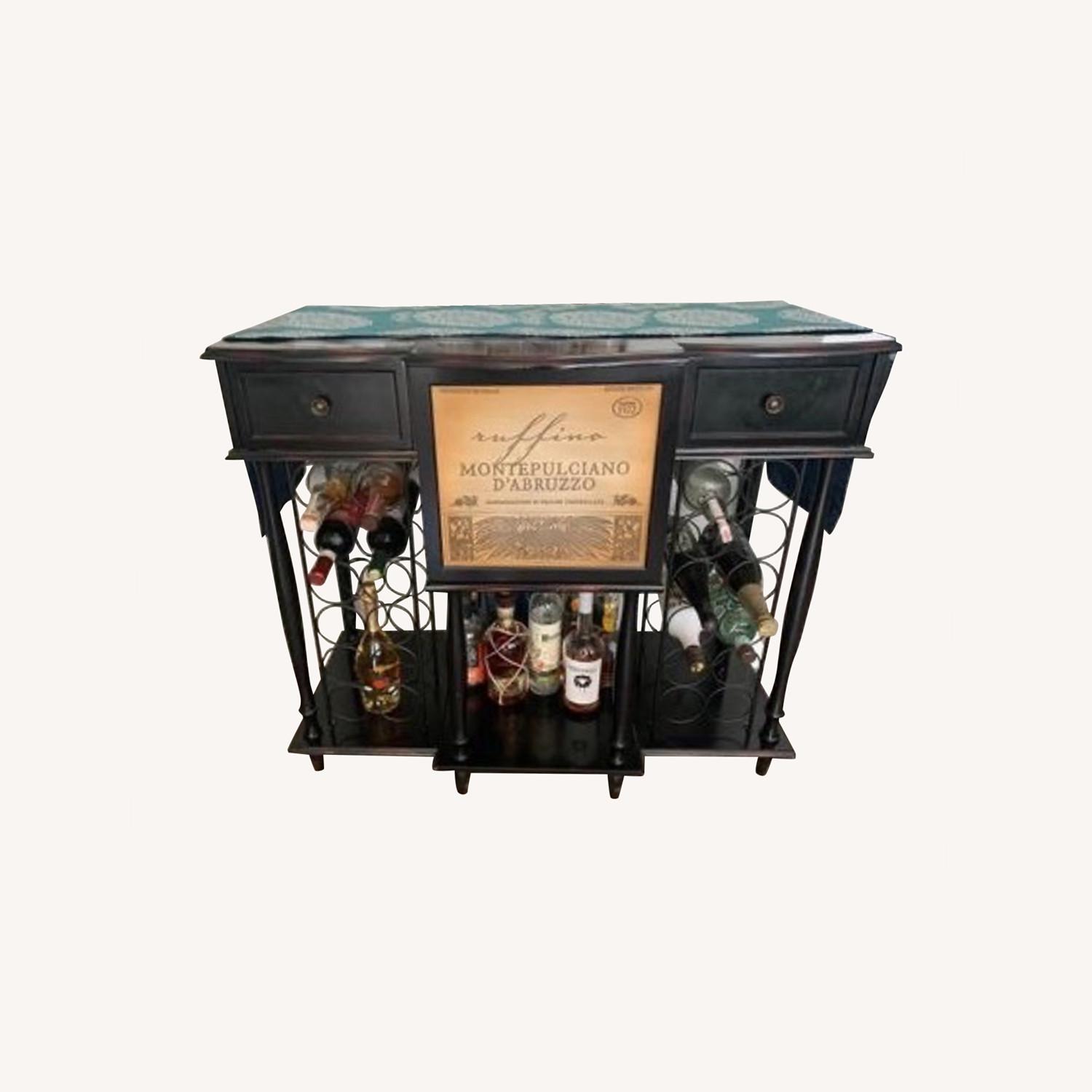 Antique Liquor AptDeco