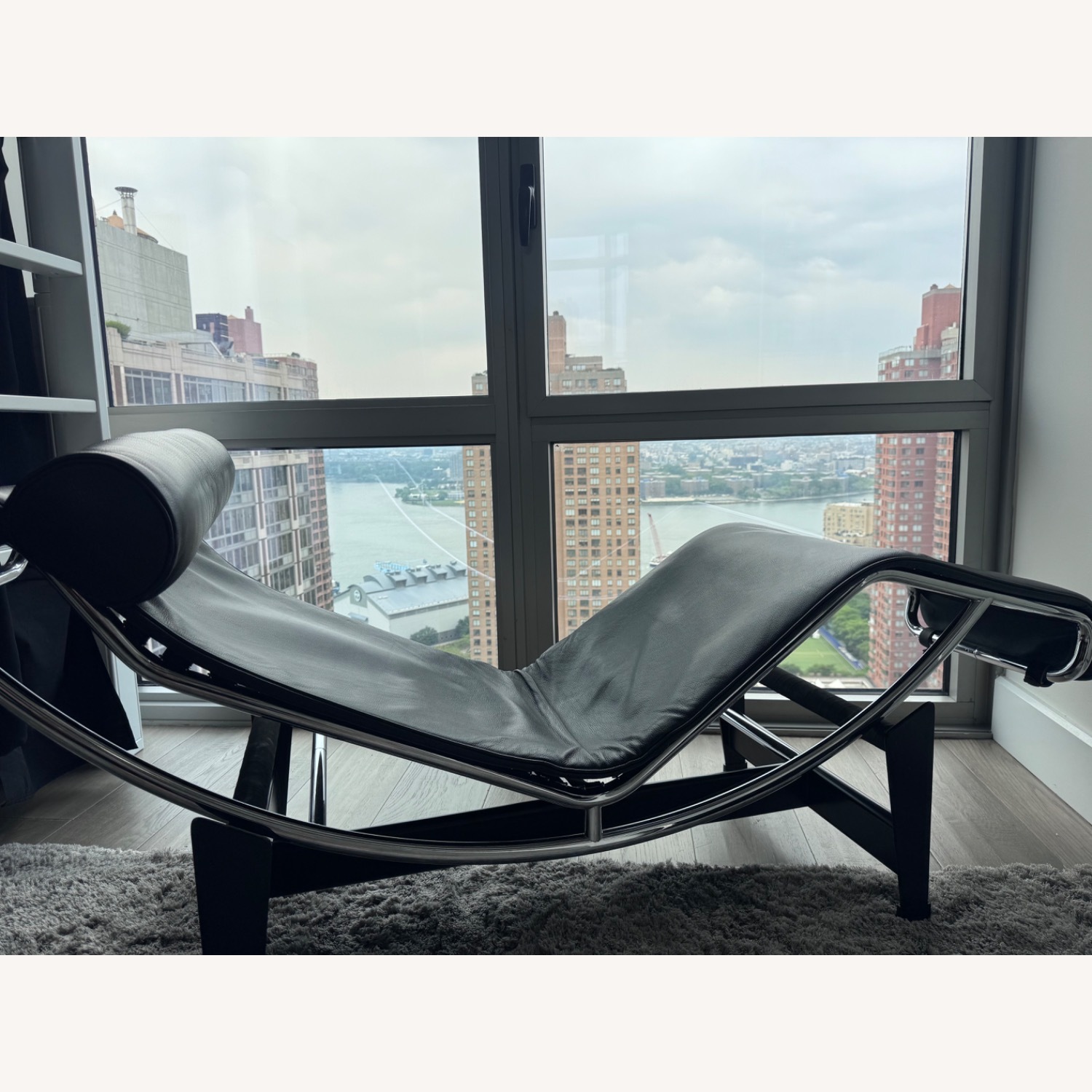 Le Corbusier LC4 Chaise lounge Cassina - image-6