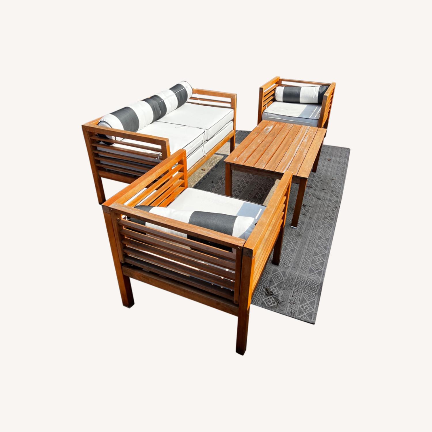 Outdoor Conversation Set With Rug AptDeco