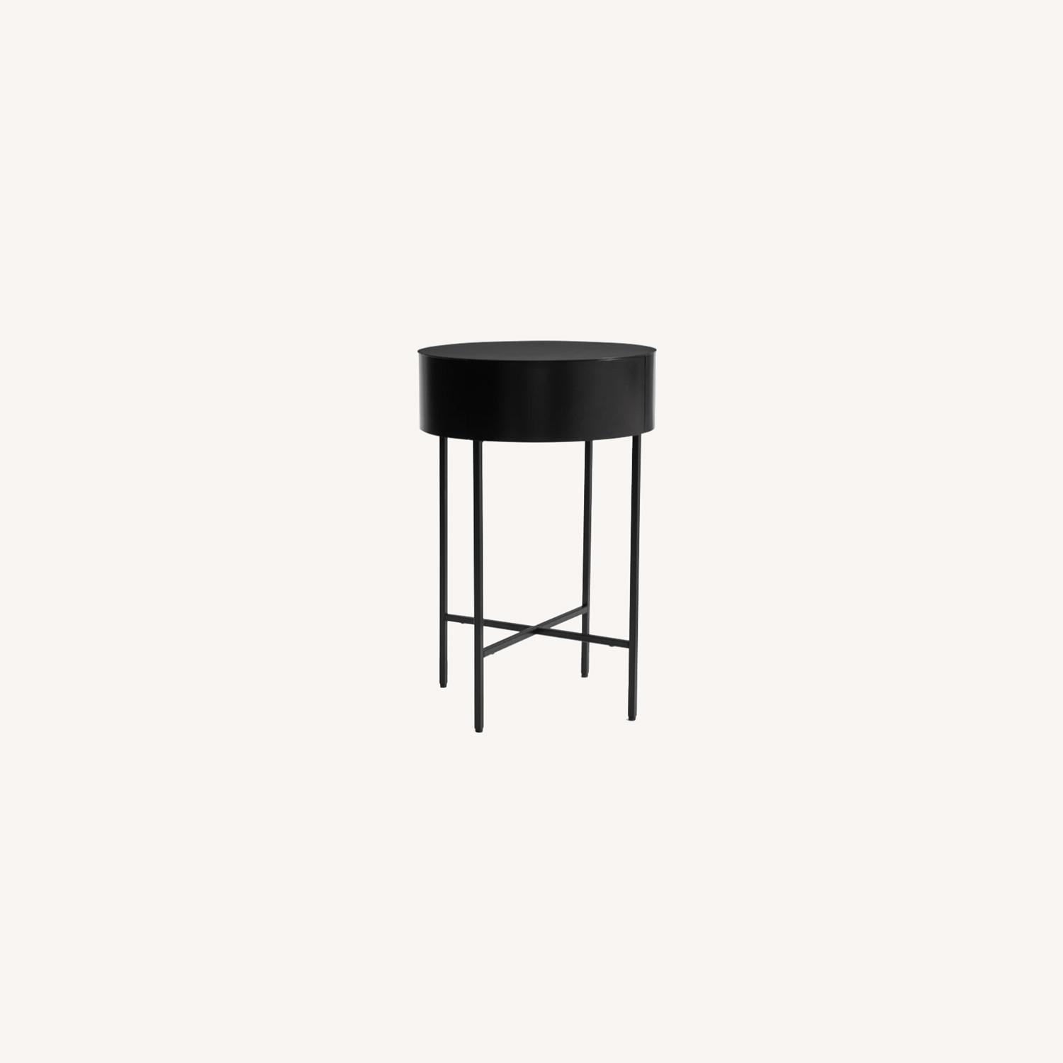 Pottery Barn Jean 16" Round Metal Nightstand,Black AptDeco