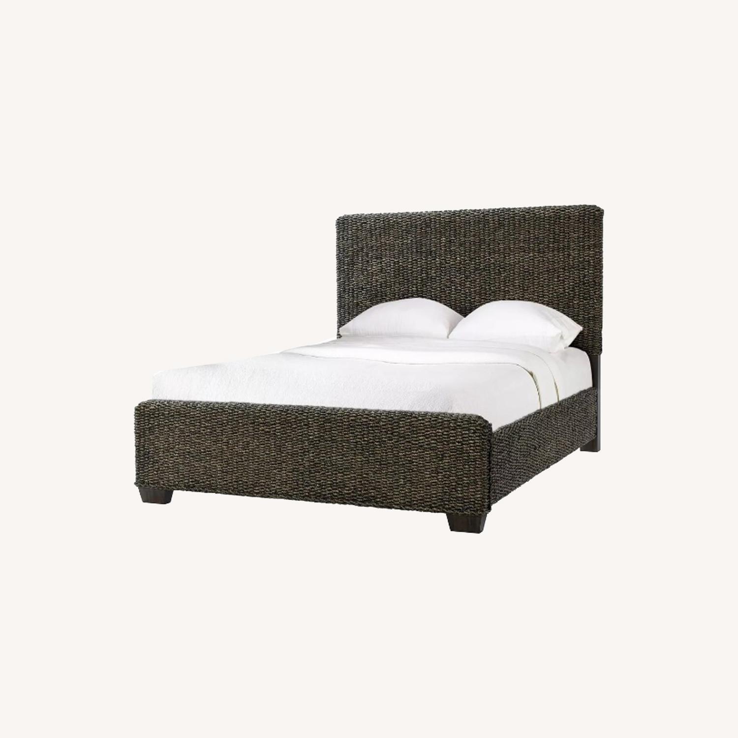 Calypso/Dark Hazelnut Woven Seagrass Queen Bed AptDeco