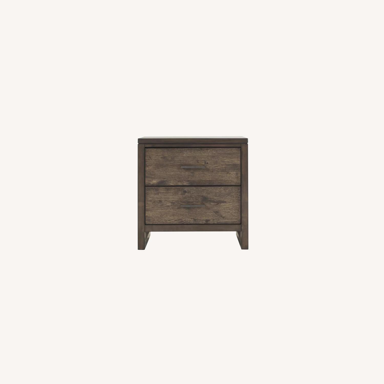 Raymour & Flanigan Farmhouse Nightstand AptDeco