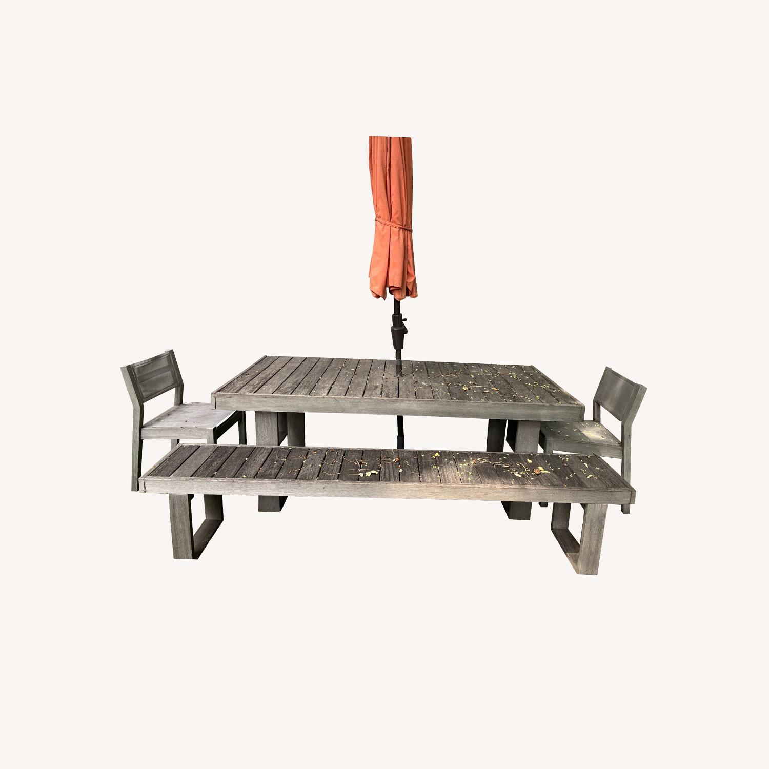 West Elm Outdoor Dining Set w/ Umbrella AptDeco