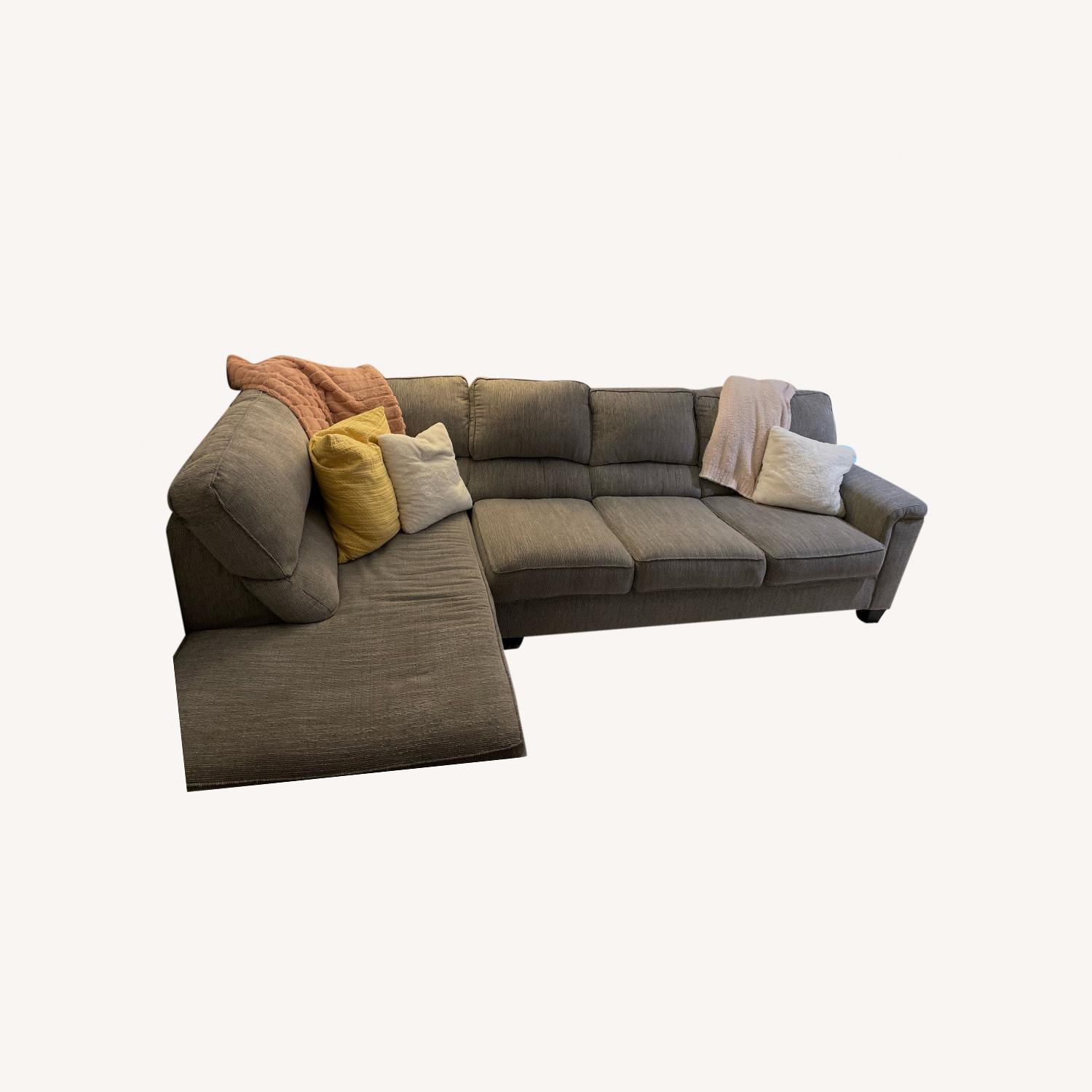 Bob's Discount Furniture Midtown Couch AptDeco