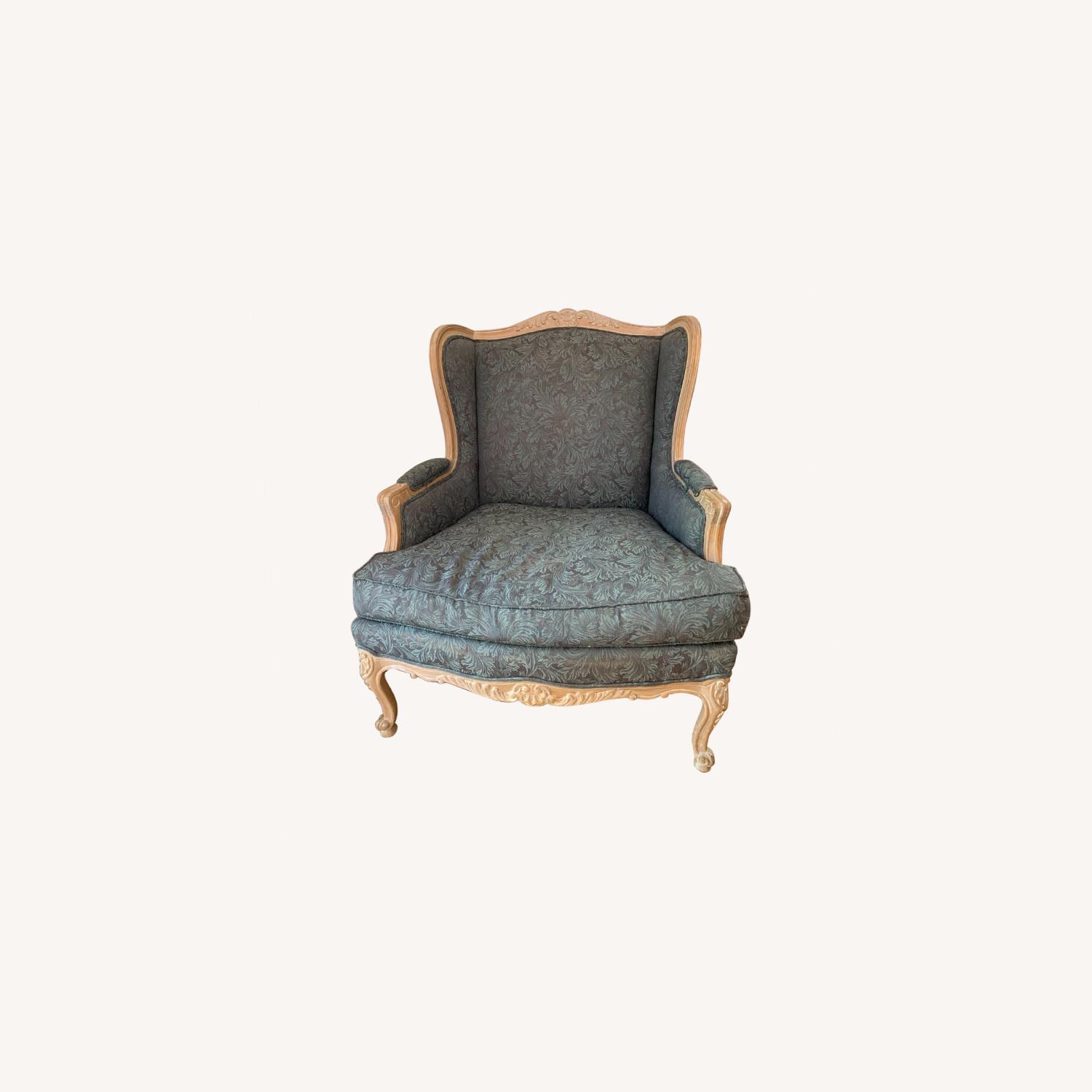 Shabby Chic Vintage Armchair AptDeco