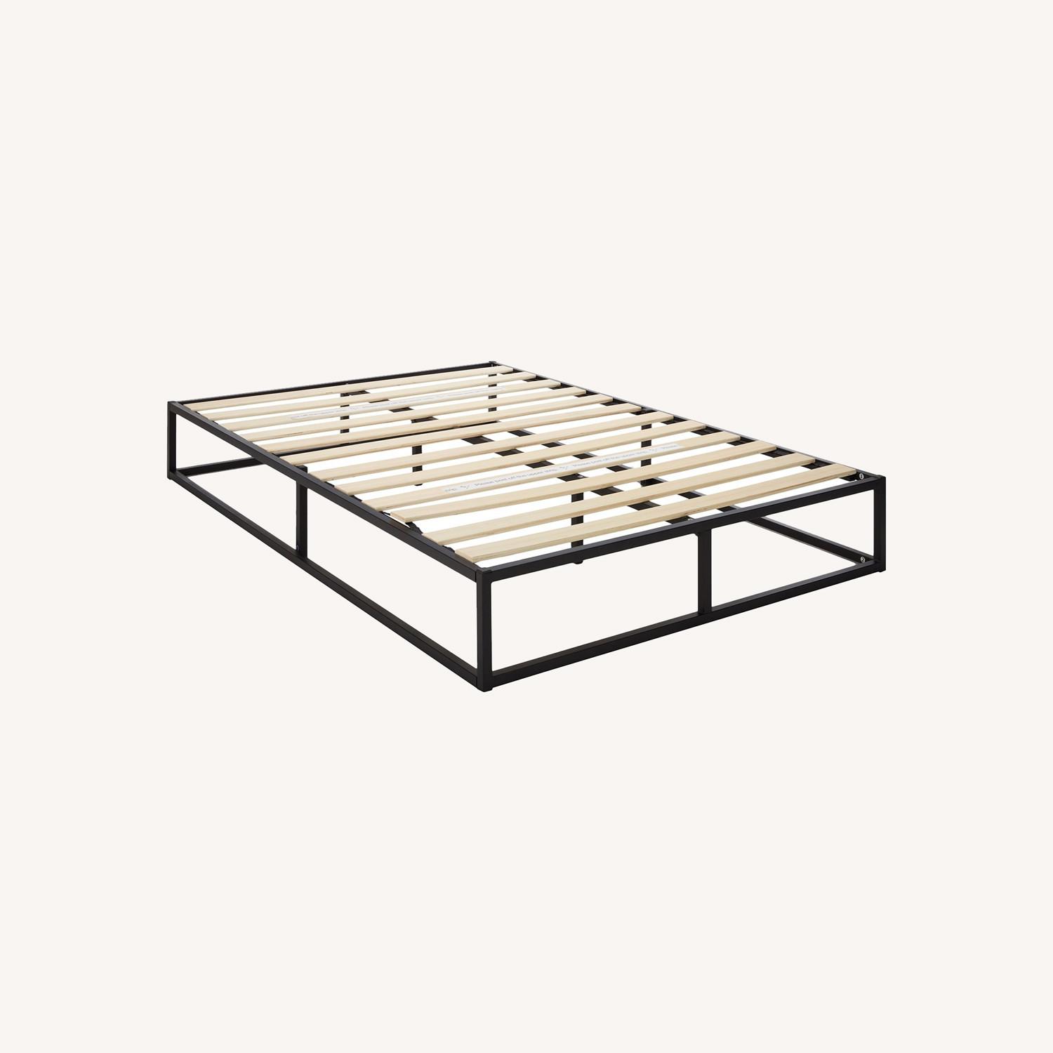 ZINUS Modern Full Bed Frame AptDeco
