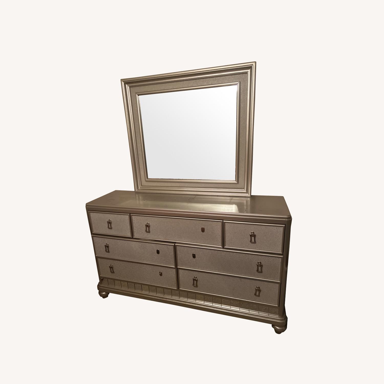 Bob's Discount Furniture Dresser AptDeco