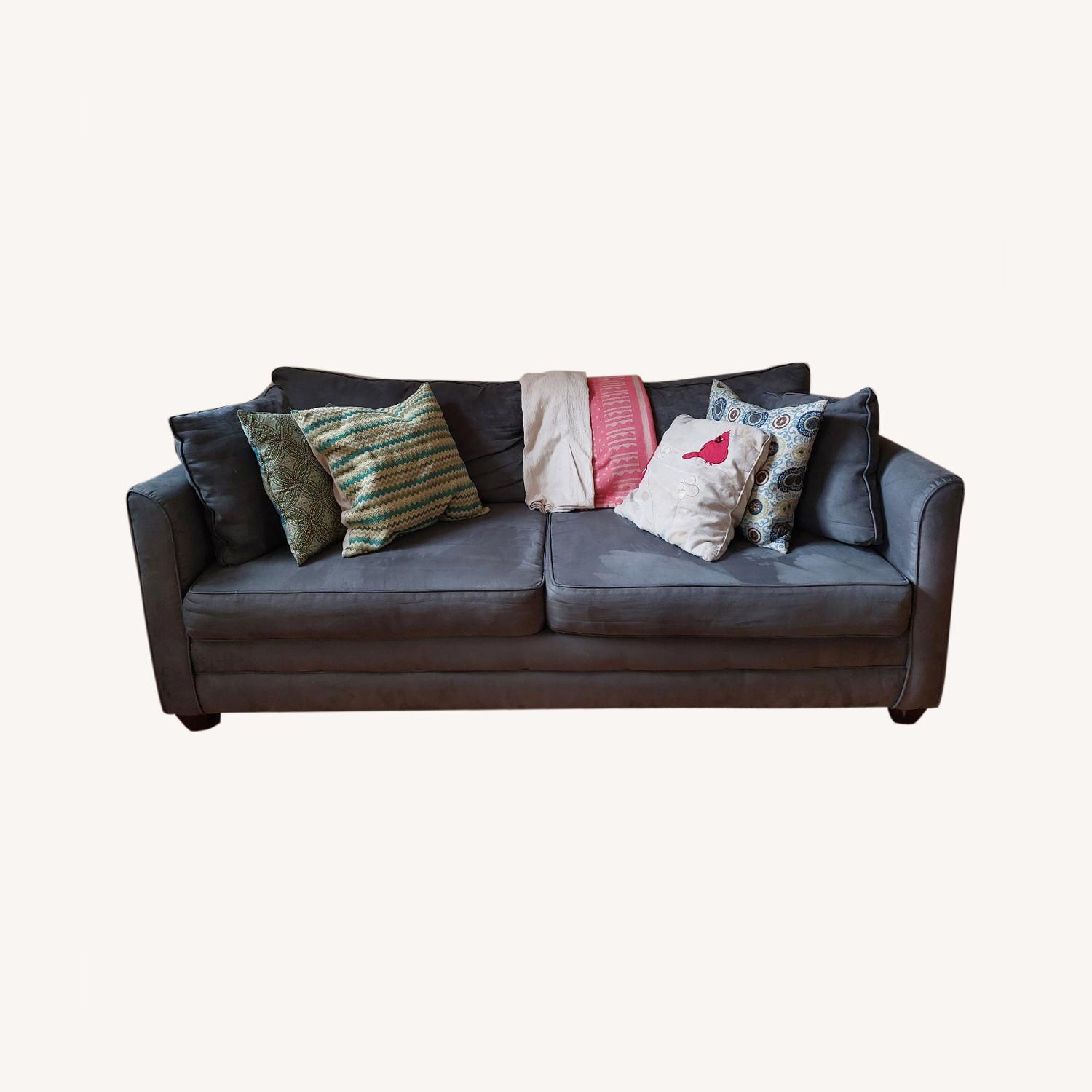Raymour & Flanigan Sofa Bed AptDeco