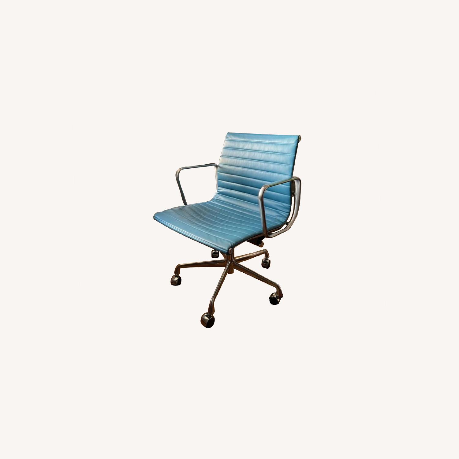 Herman Miller Eames Aluminum Management Chair AptDeco