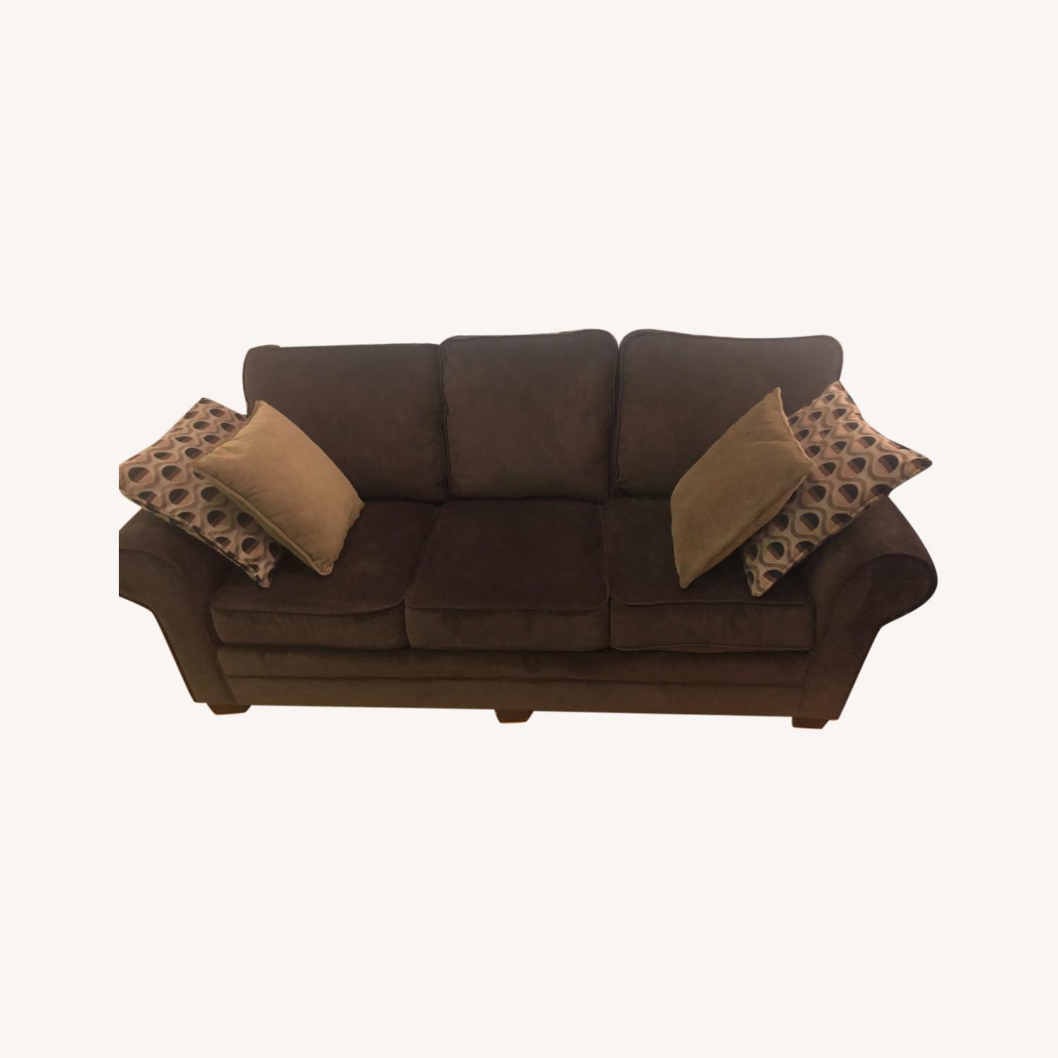 Bob's Discount Brown 3 Seater Sofa AptDeco