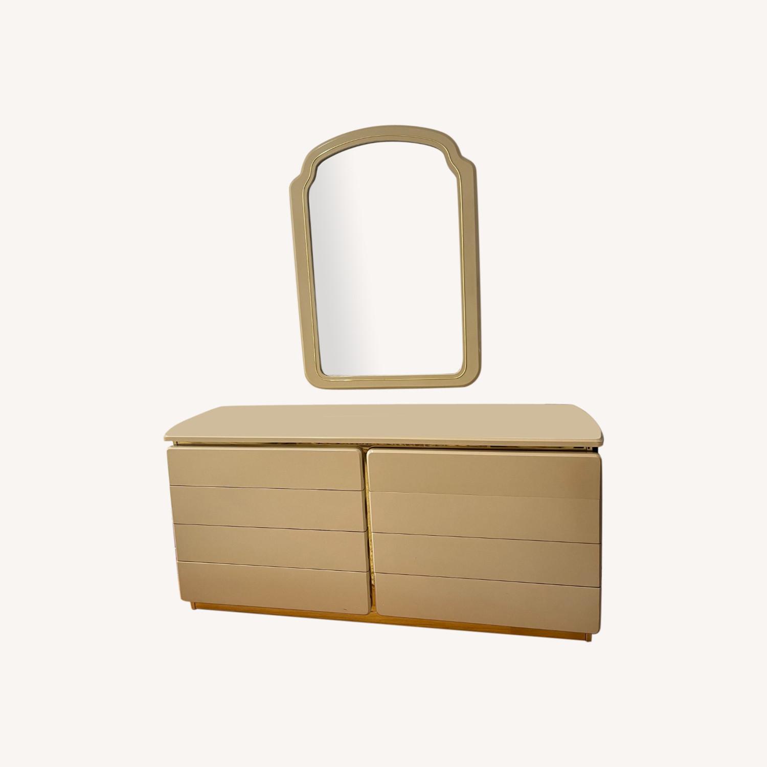 Lane 1980s Vintage Dresser w/ Matching Mirror AptDeco