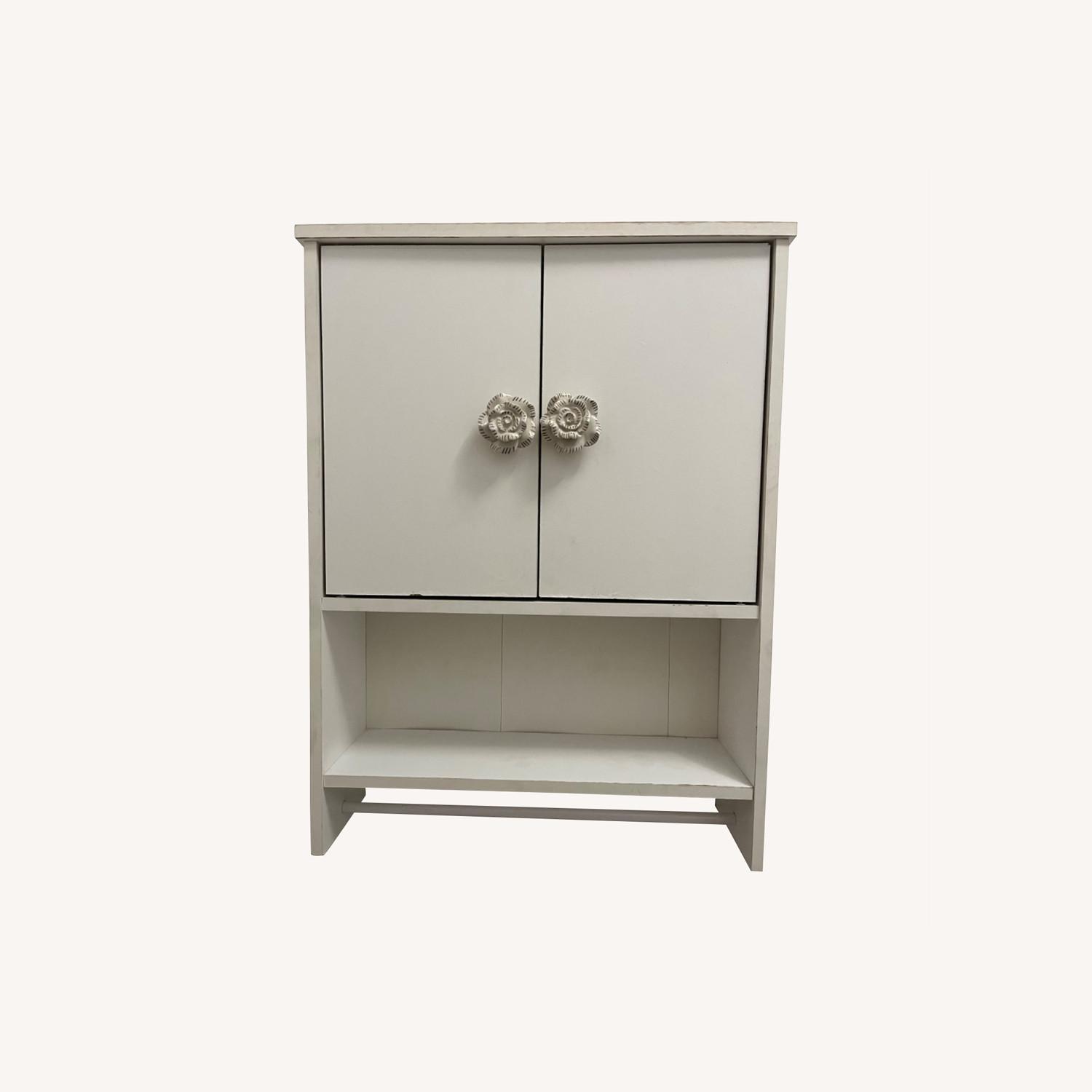 Shabby Chic Bathroom with Hand Towel Rack AptDeco