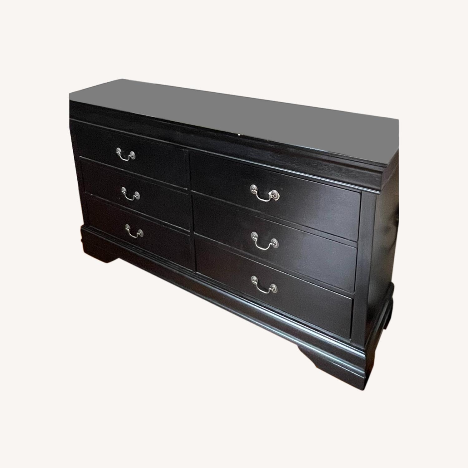 Dresser Table AptDeco