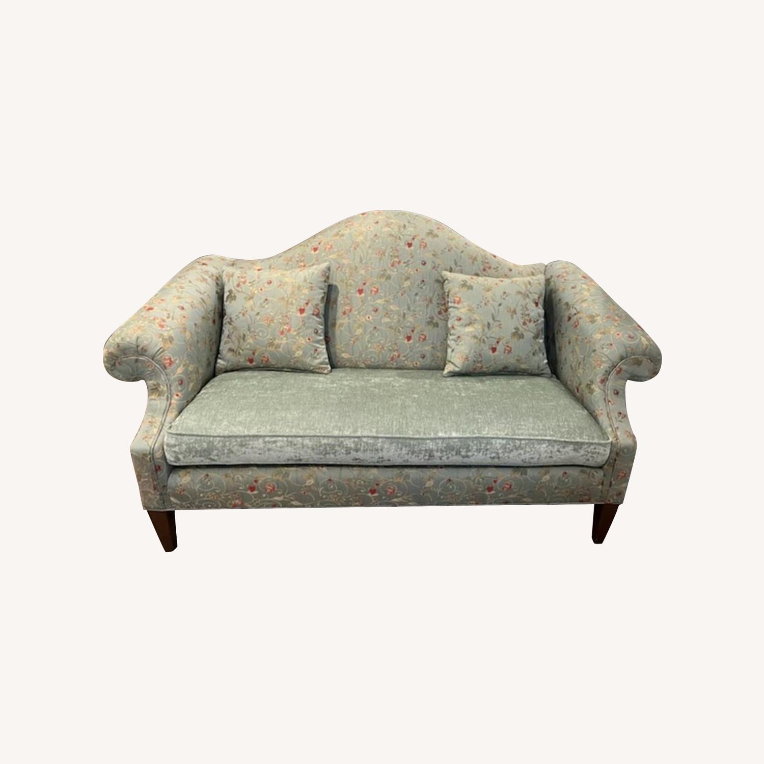 Ethan Allen Loveseat AptDeco