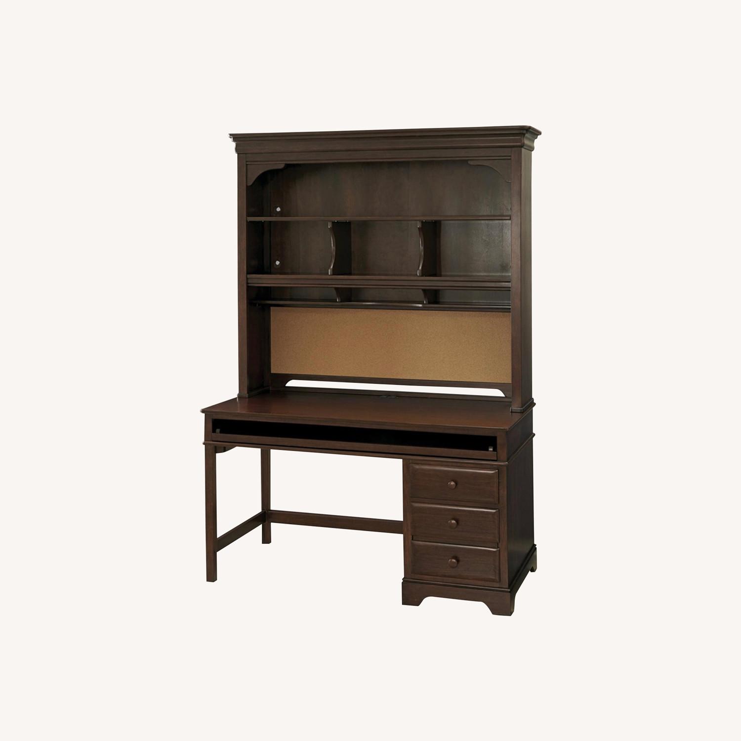 Universal Smartstuff Classics 4.0 Childrens Desk with Hutch AptDeco