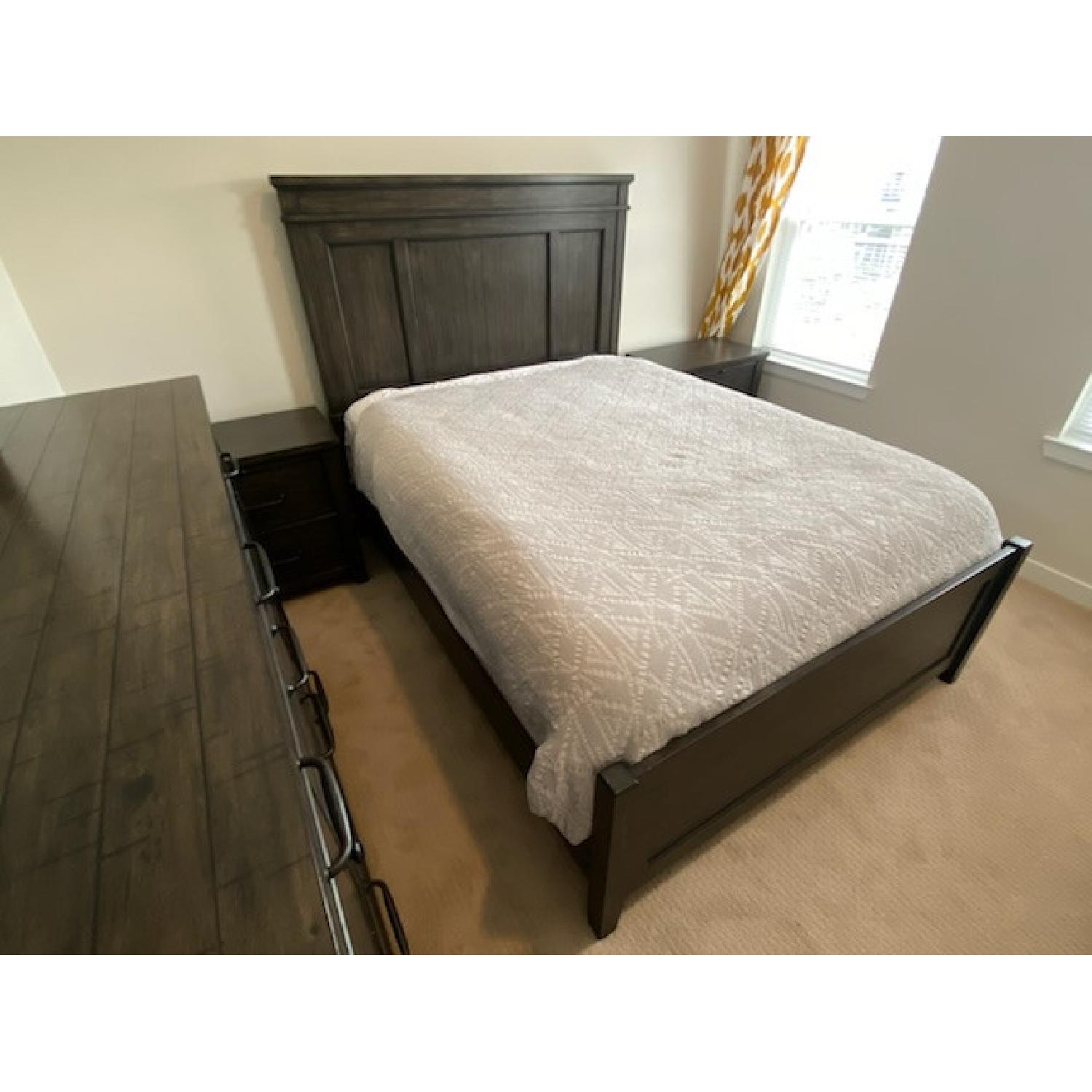 Dark Grey Queen Bed Set w Headboard and Footboard - image-0